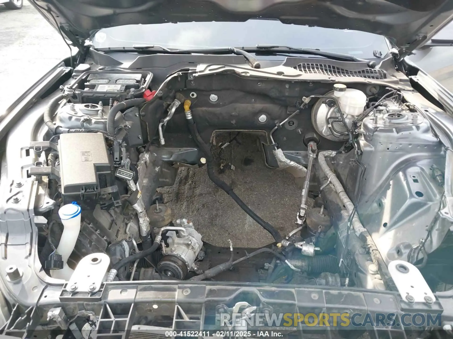 10 Photograph of a damaged car 1FA6P8CF6N5122947 FORD MUSTANG 2022