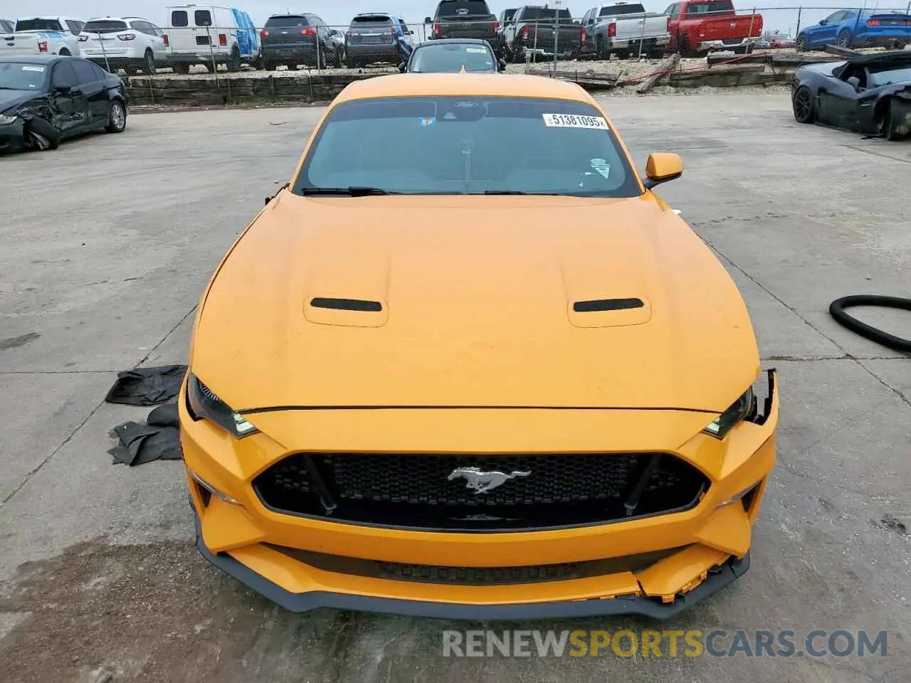 5 Photograph of a damaged car 1FA6P8CF7N5106241 FORD MUSTANG 2022