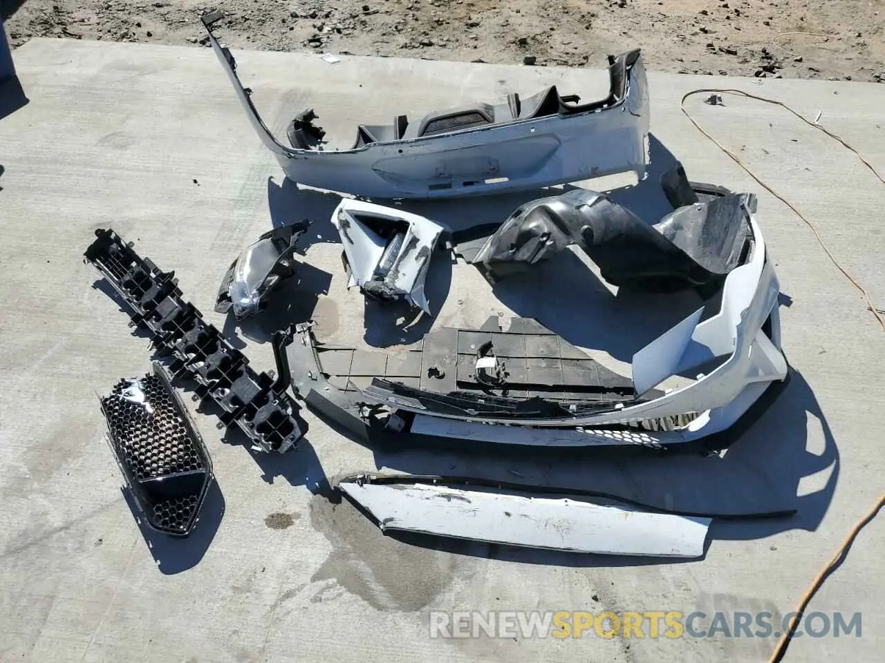 12 Photograph of a damaged car 1FA6P8CF8N5141337 FORD MUSTANG 2022