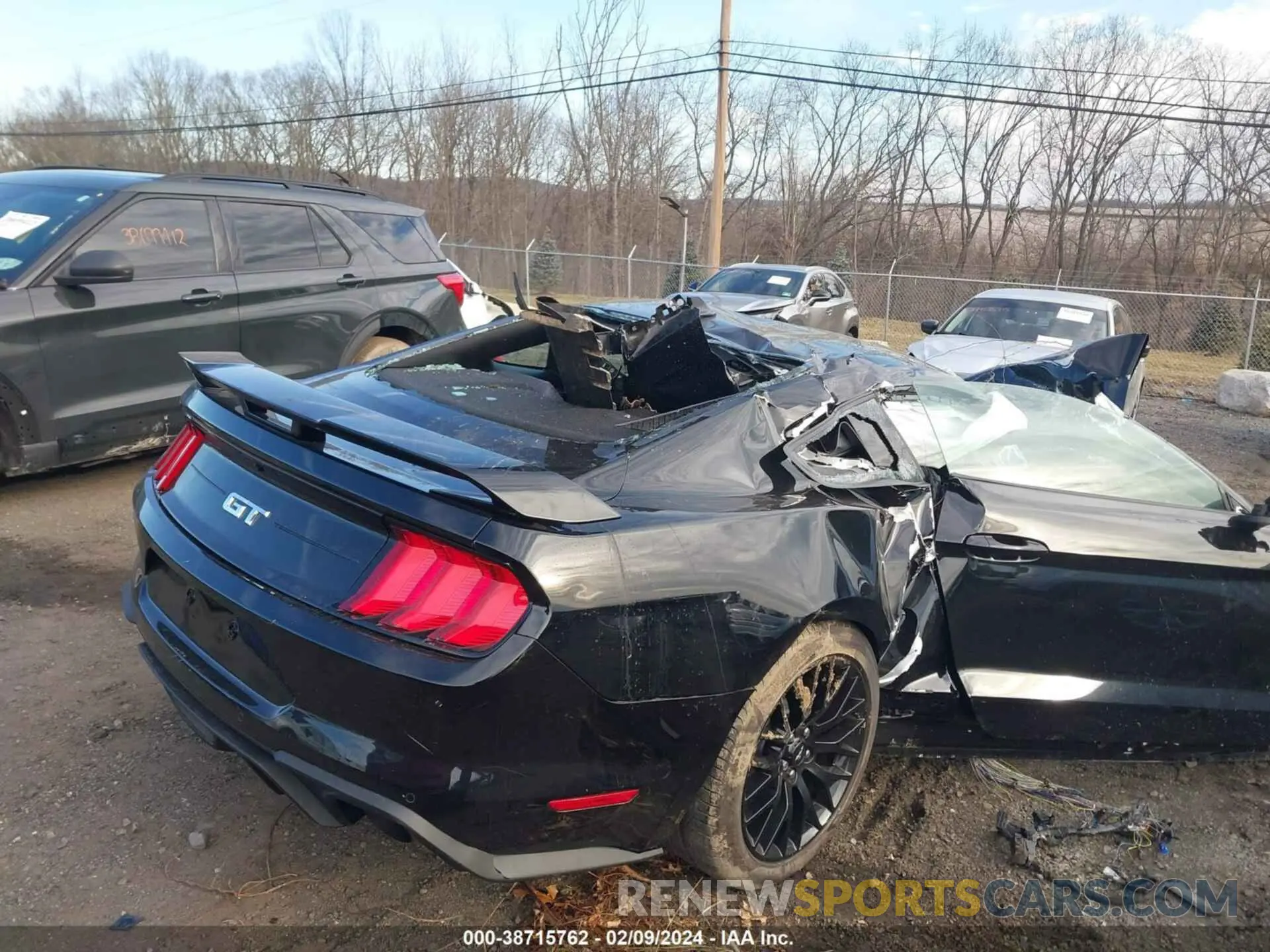11 Photograph of a damaged car 1FA6P8CF9N5111439 FORD MUSTANG 2022