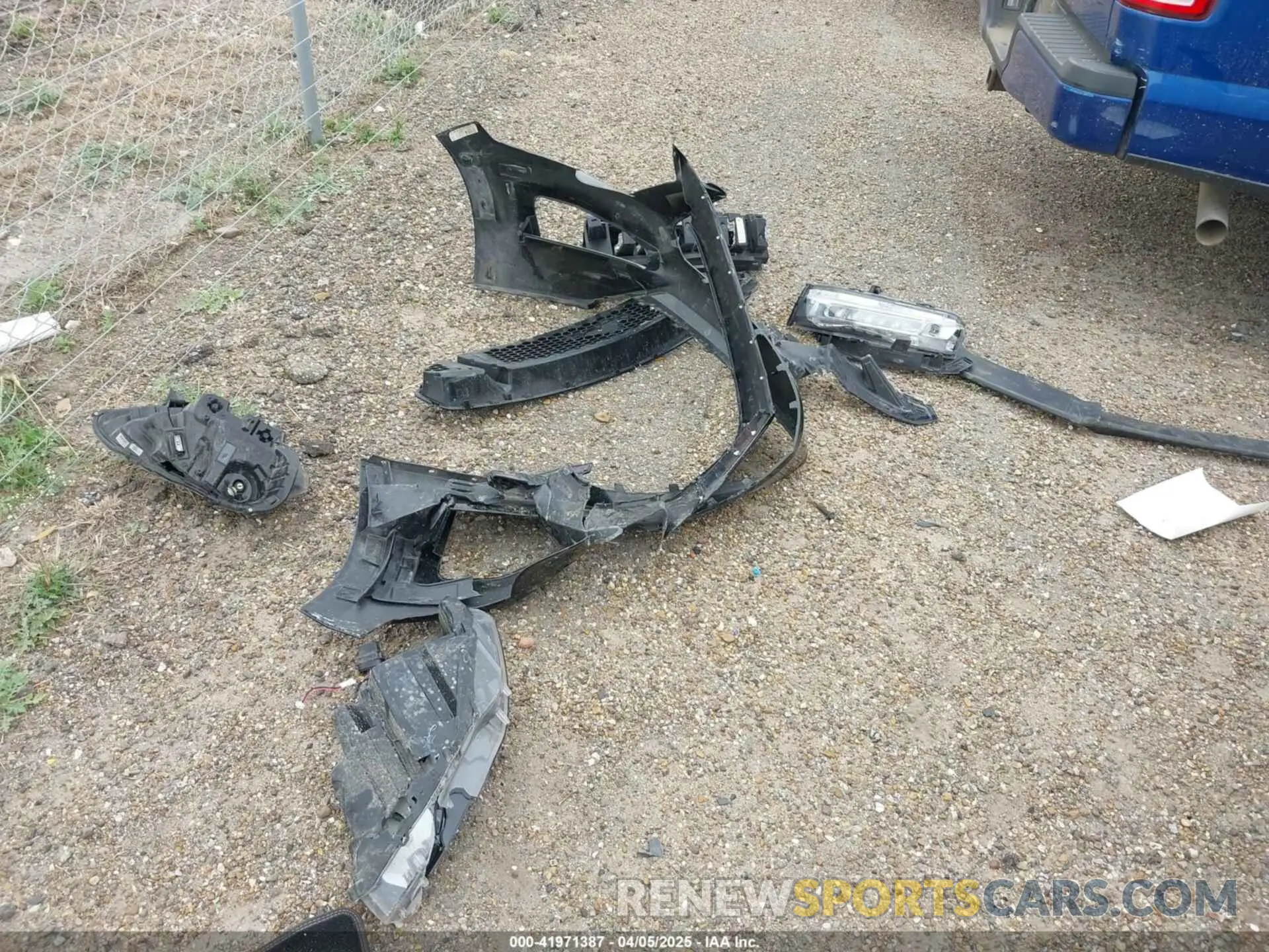 12 Photograph of a damaged car 1FA6P8CF9N5125826 FORD MUSTANG 2022