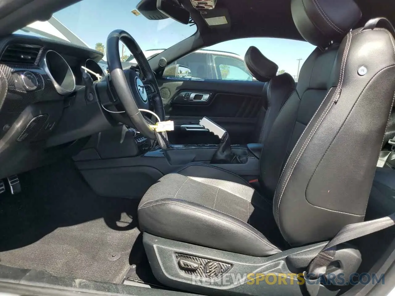 7 Photograph of a damaged car 1FA6P8CF9N5136633 FORD MUSTANG 2022