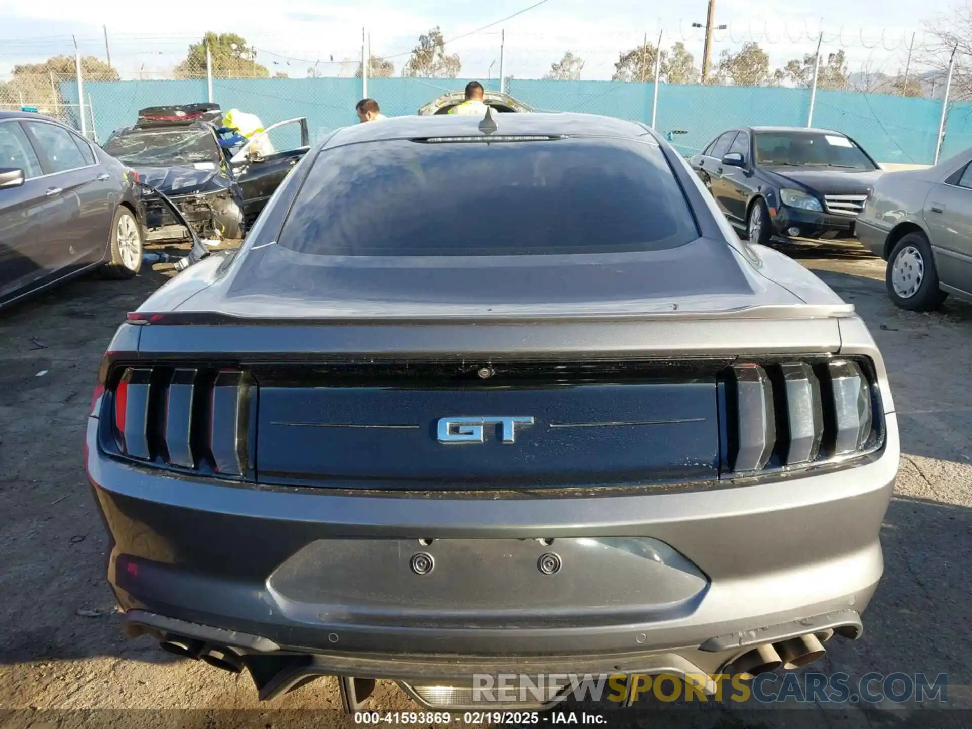 16 Photograph of a damaged car 1FA6P8CFXN5147964 FORD MUSTANG 2022