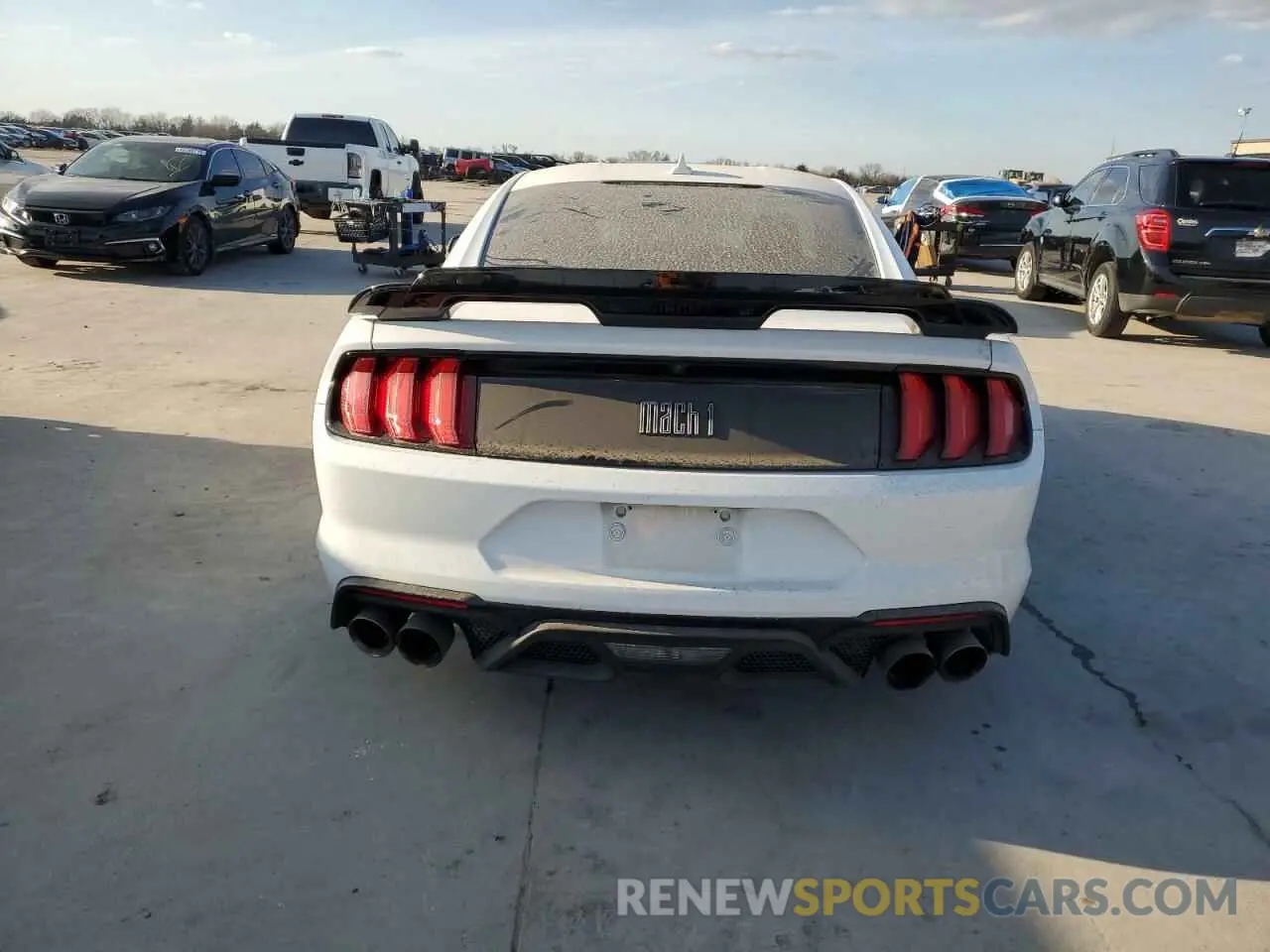 6 Photograph of a damaged car 1FA6P8R0XN5554329 FORD MUSTANG 2022