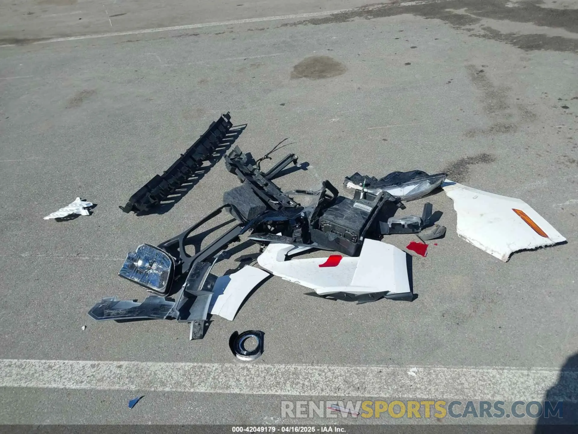 12 Photograph of a damaged car 1FA6P8TH0N5139048 FORD MUSTANG 2022