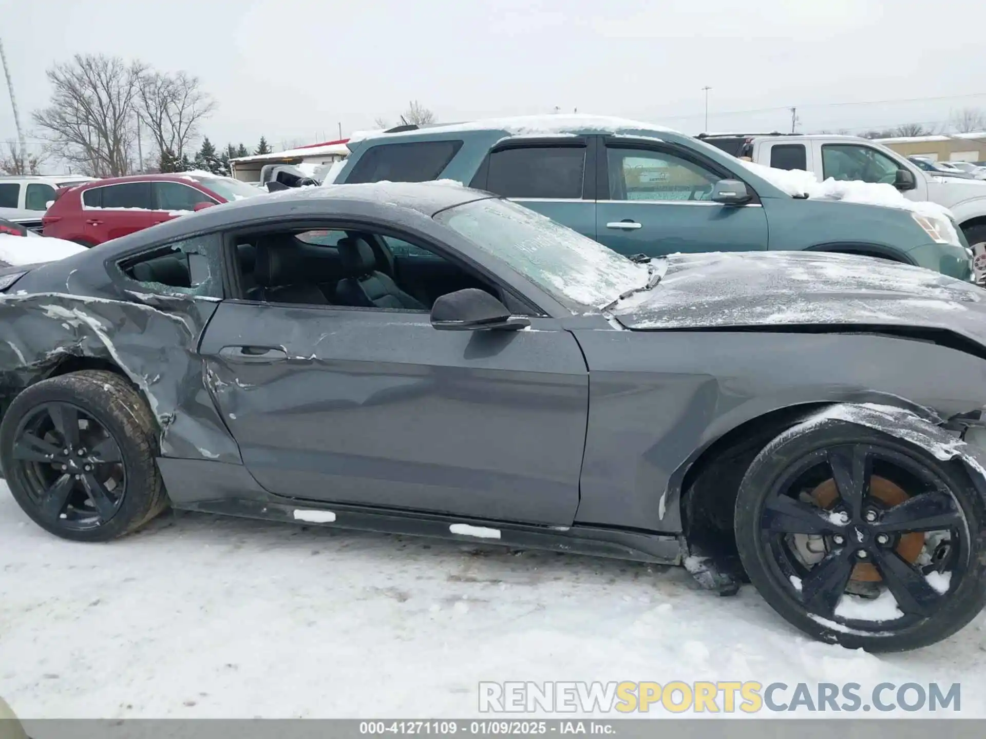 13 Photograph of a damaged car 1FA6P8TH5N5107387 FORD MUSTANG 2022