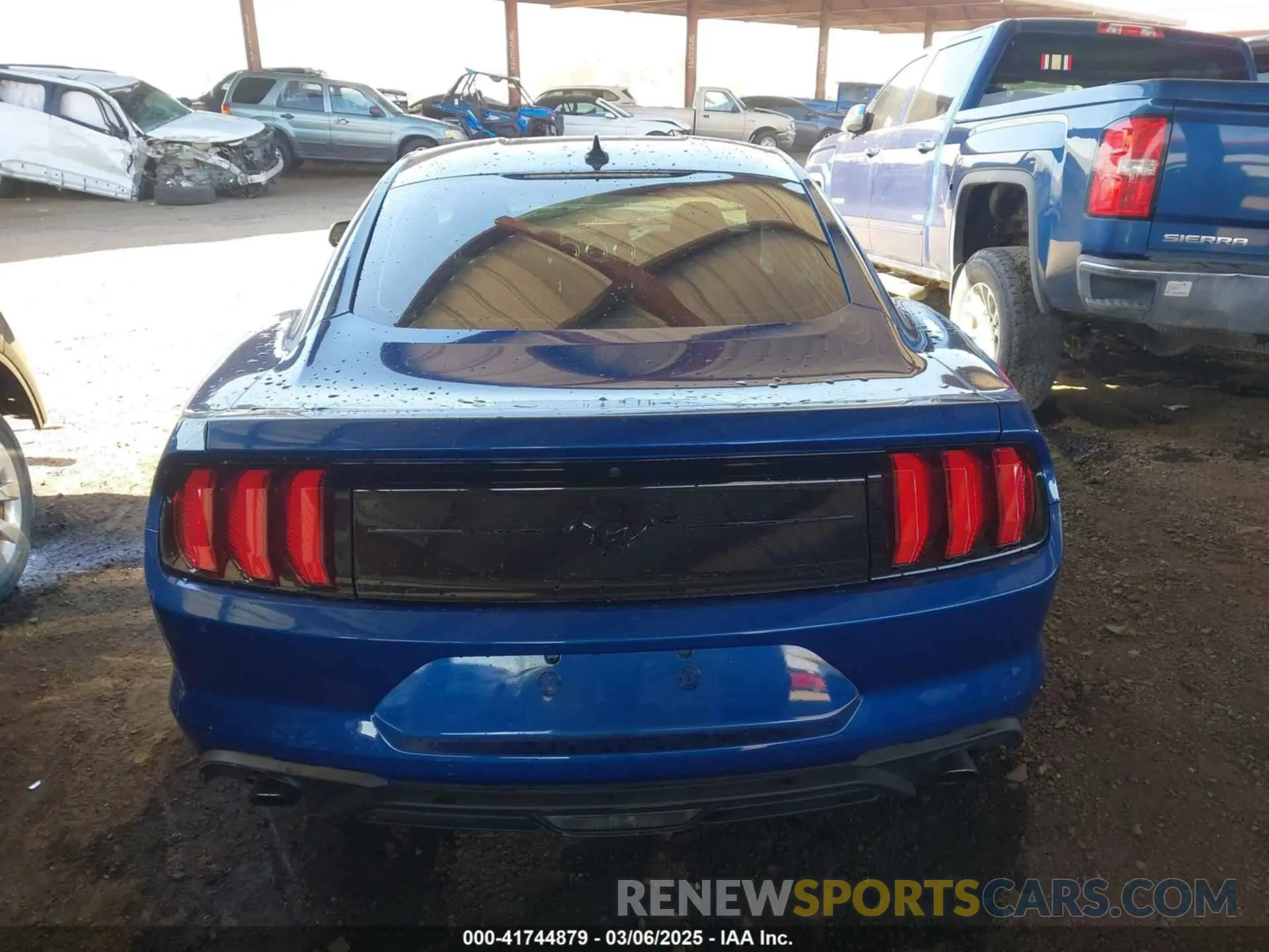15 Photograph of a damaged car 1FA6P8TH5N5140485 FORD MUSTANG 2022