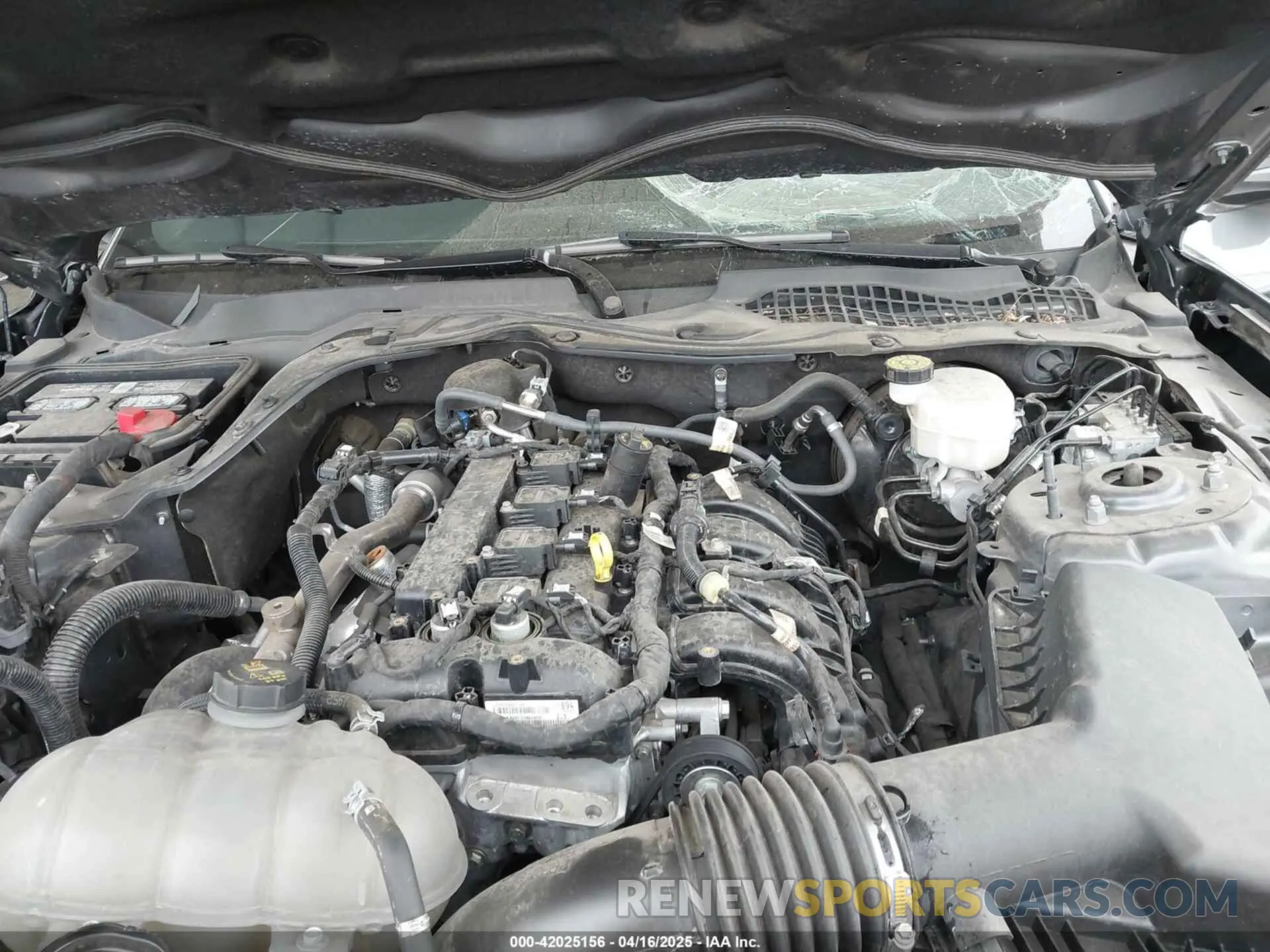 10 Photograph of a damaged car 1FA6P8TH5N5142558 FORD MUSTANG 2022