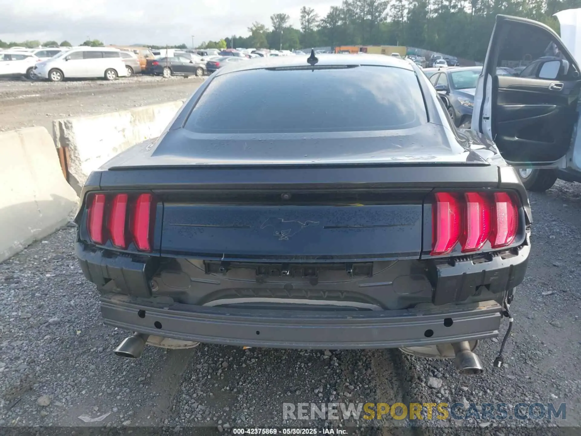 16 Photograph of a damaged car 1FA6P8TH7N5128662 FORD MUSTANG 2022