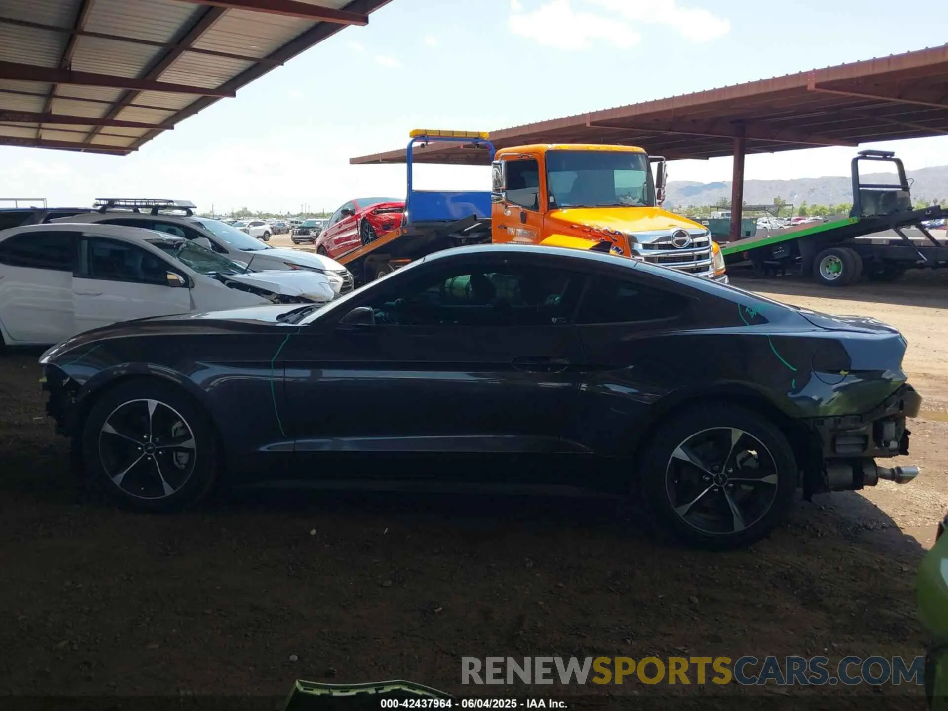 15 Photograph of a damaged car 1FA6P8TH9N5109501 FORD MUSTANG 2022