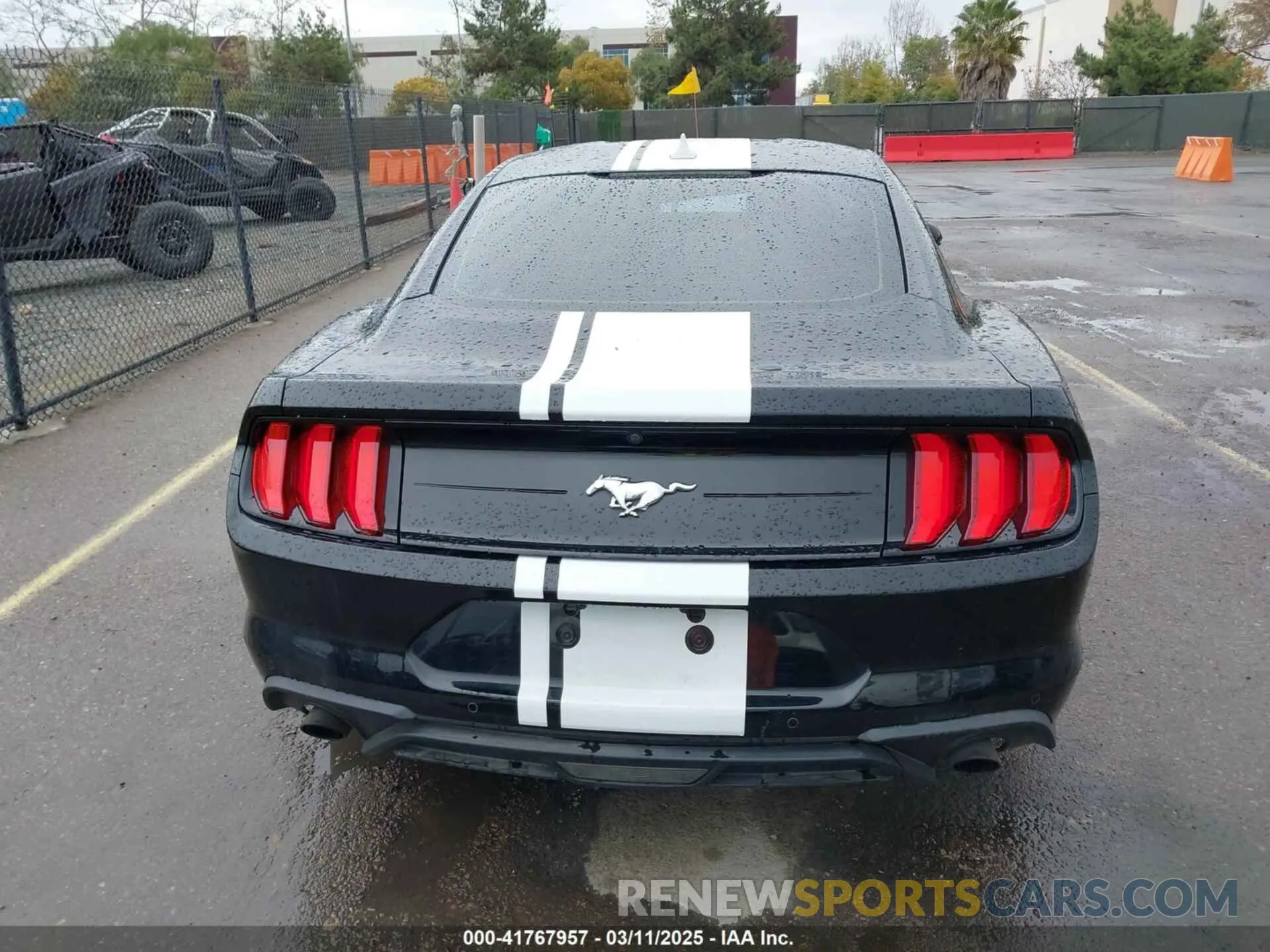 16 Photograph of a damaged car 1FA6P8TH9N5136276 FORD MUSTANG 2022
