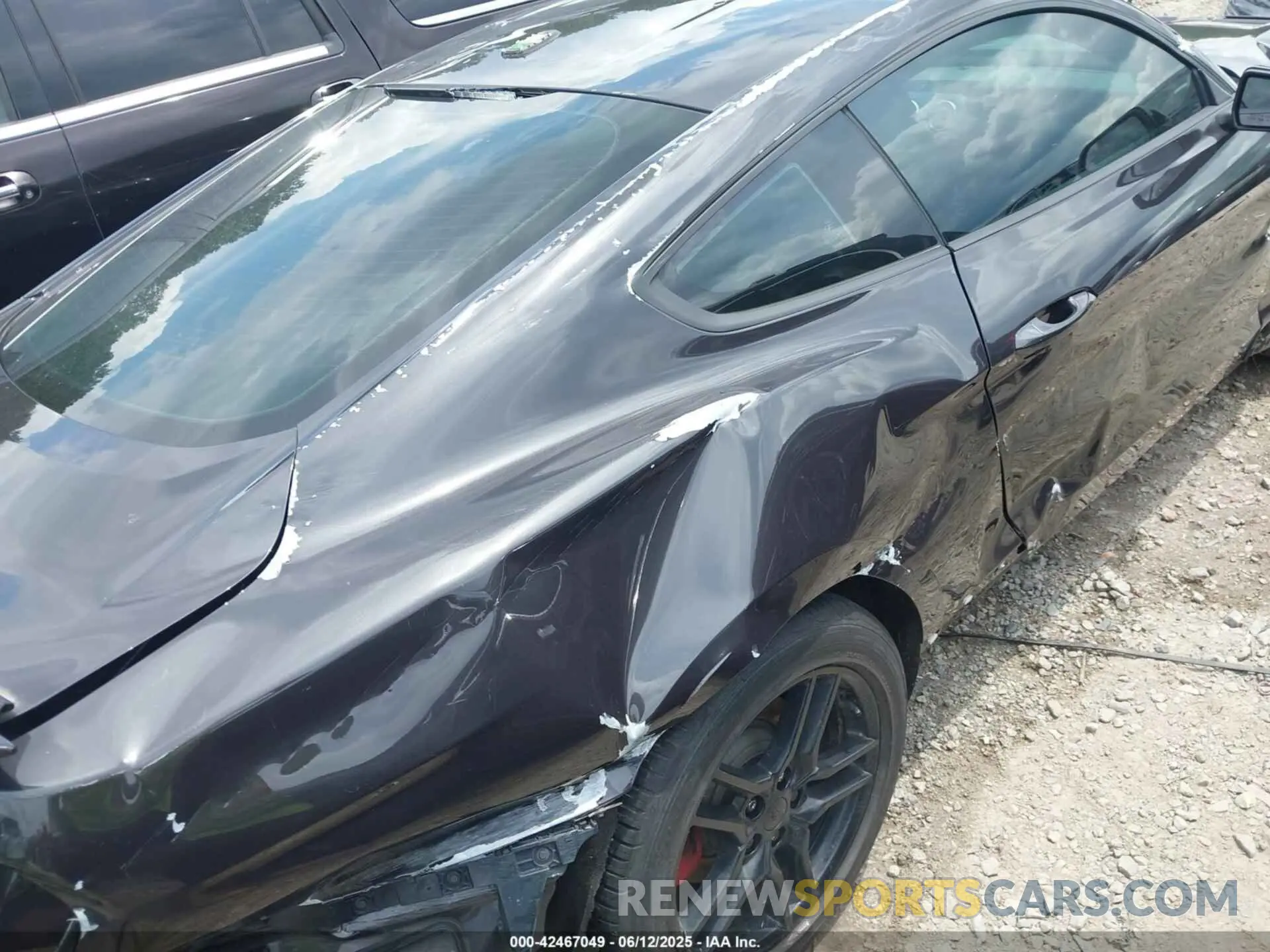 16 Photograph of a damaged car 1FA6P8TH9N5141414 FORD MUSTANG 2022