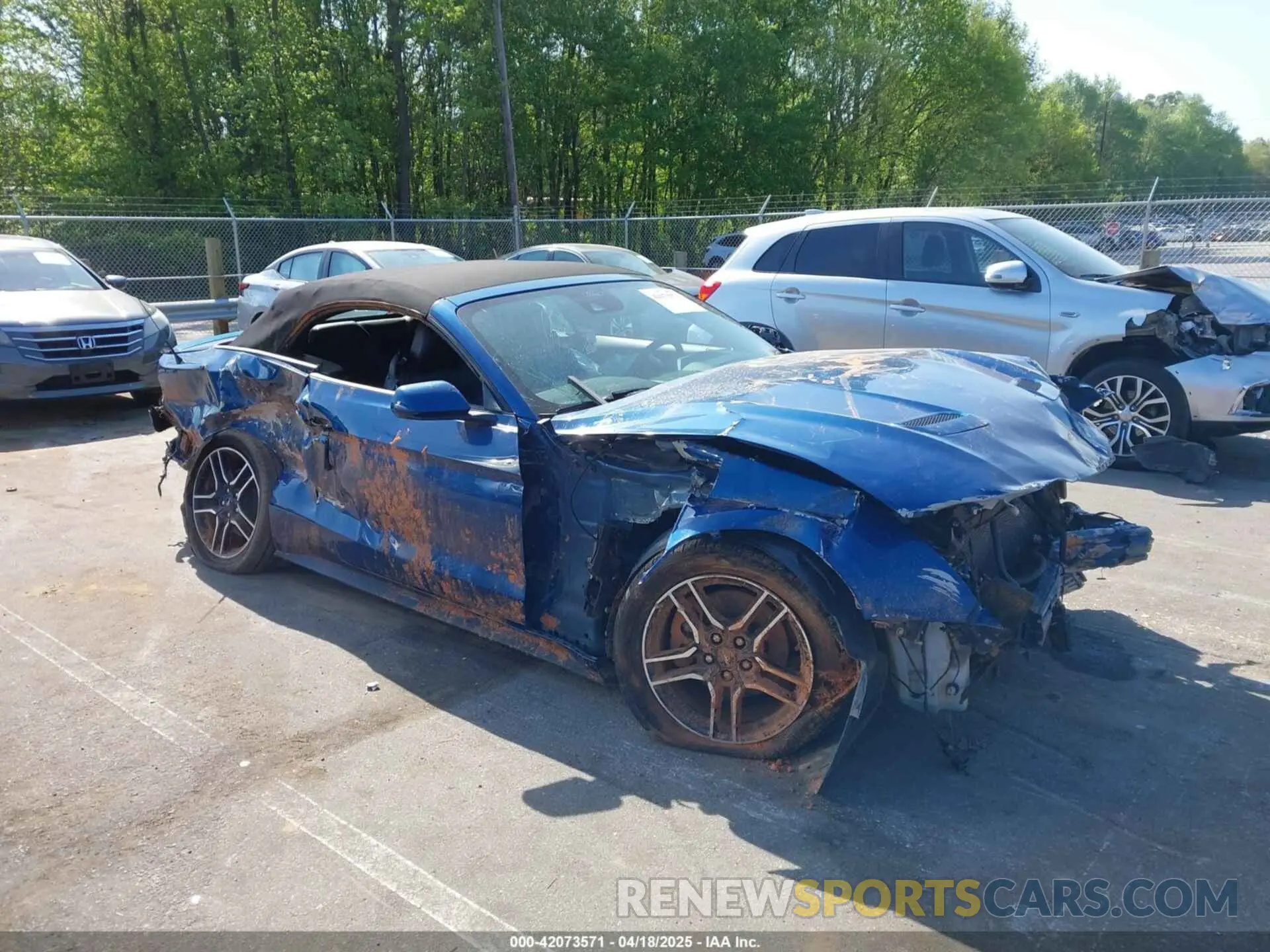 1 Photograph of a damaged car 1FATP8UH4N5102828 FORD MUSTANG 2022