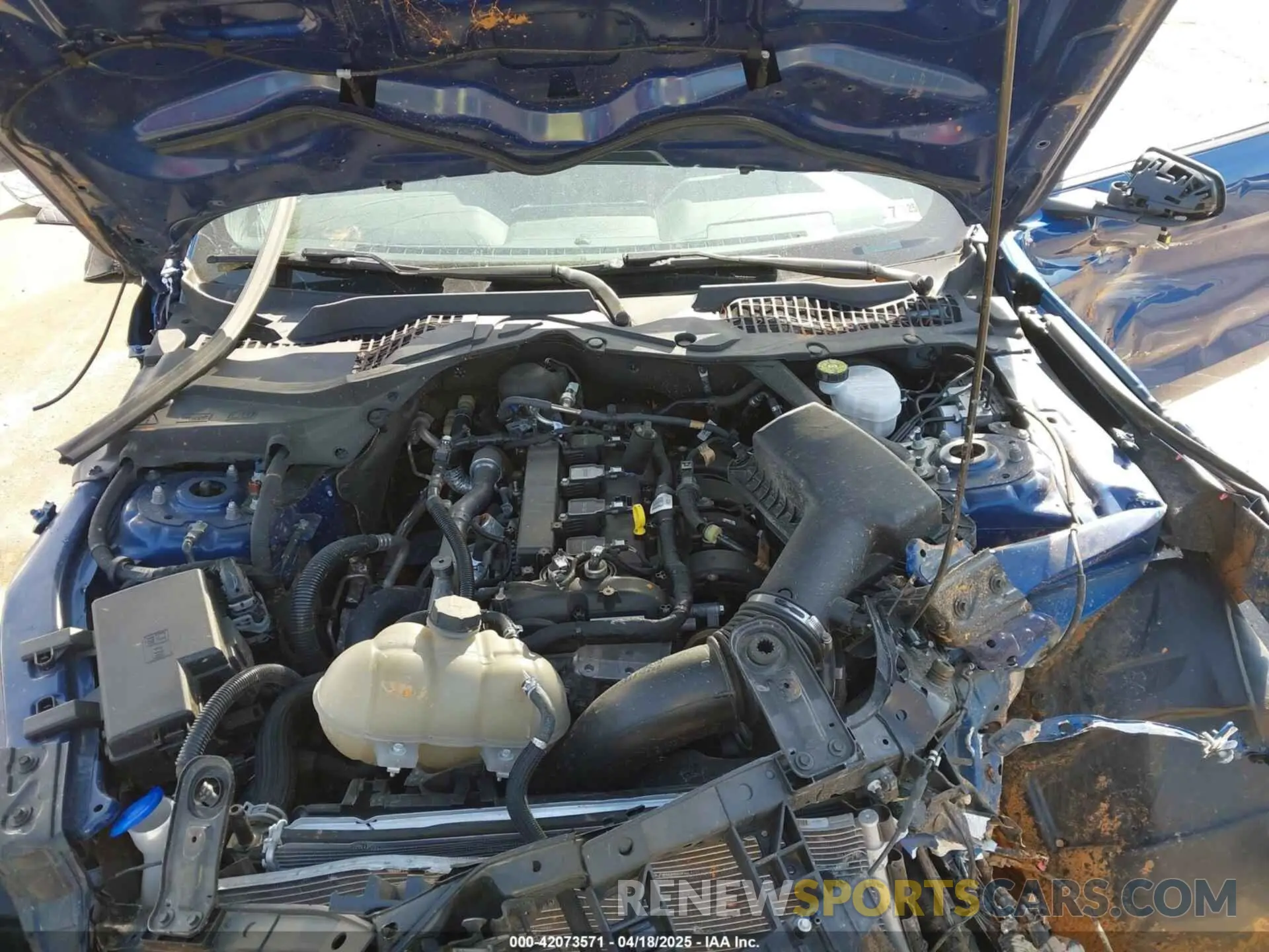 10 Photograph of a damaged car 1FATP8UH4N5102828 FORD MUSTANG 2022