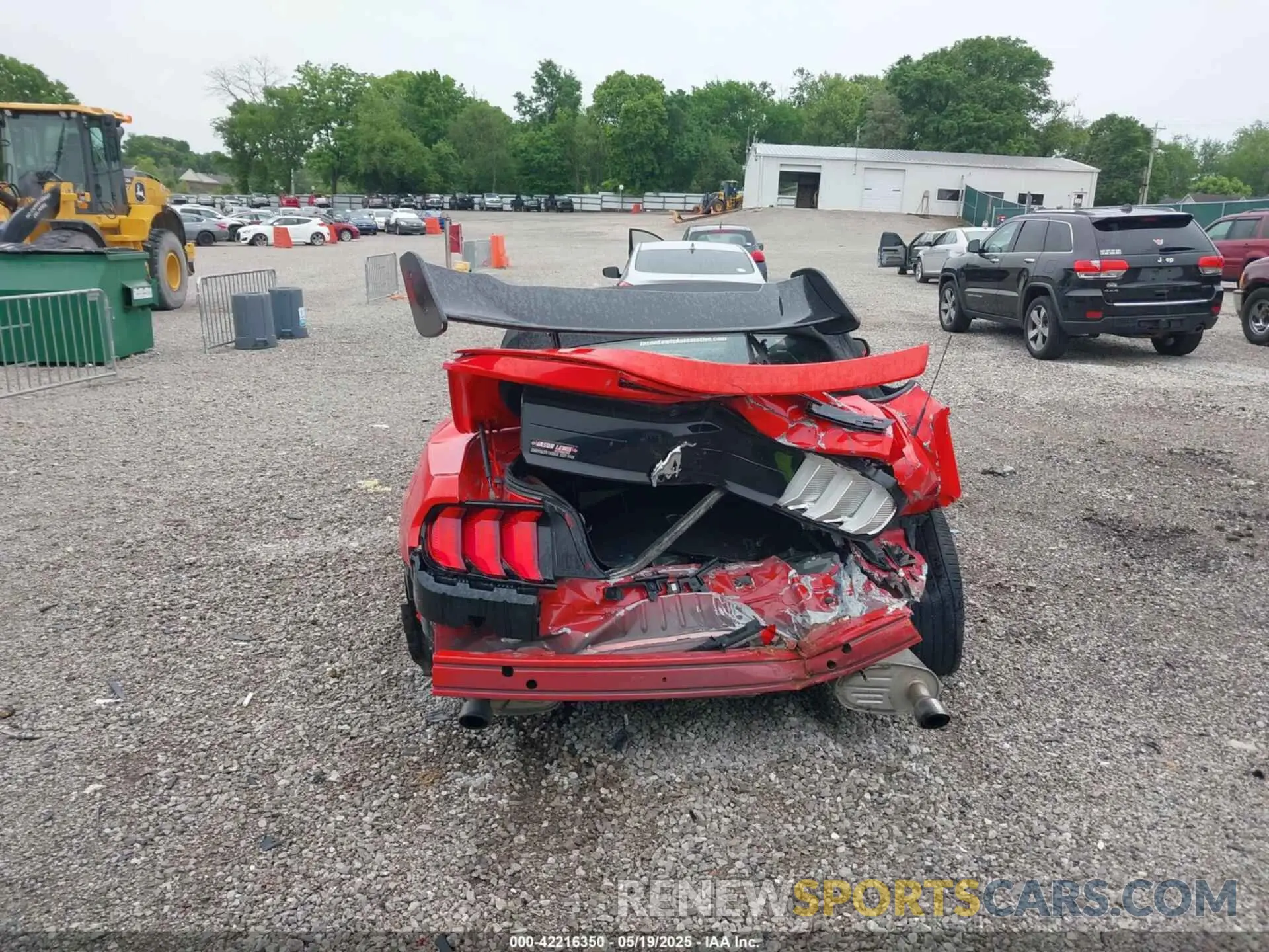 16 Photograph of a damaged car 1FATP8UH5N5115670 FORD MUSTANG 2022