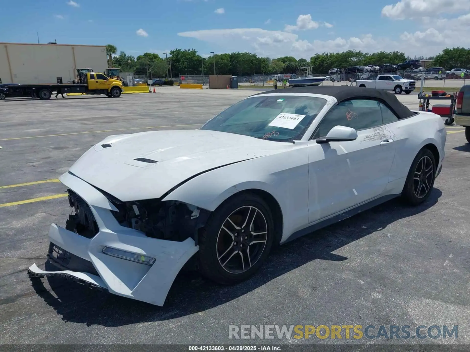2 Photograph of a damaged car 1FATP8UH6N5106301 FORD MUSTANG 2022