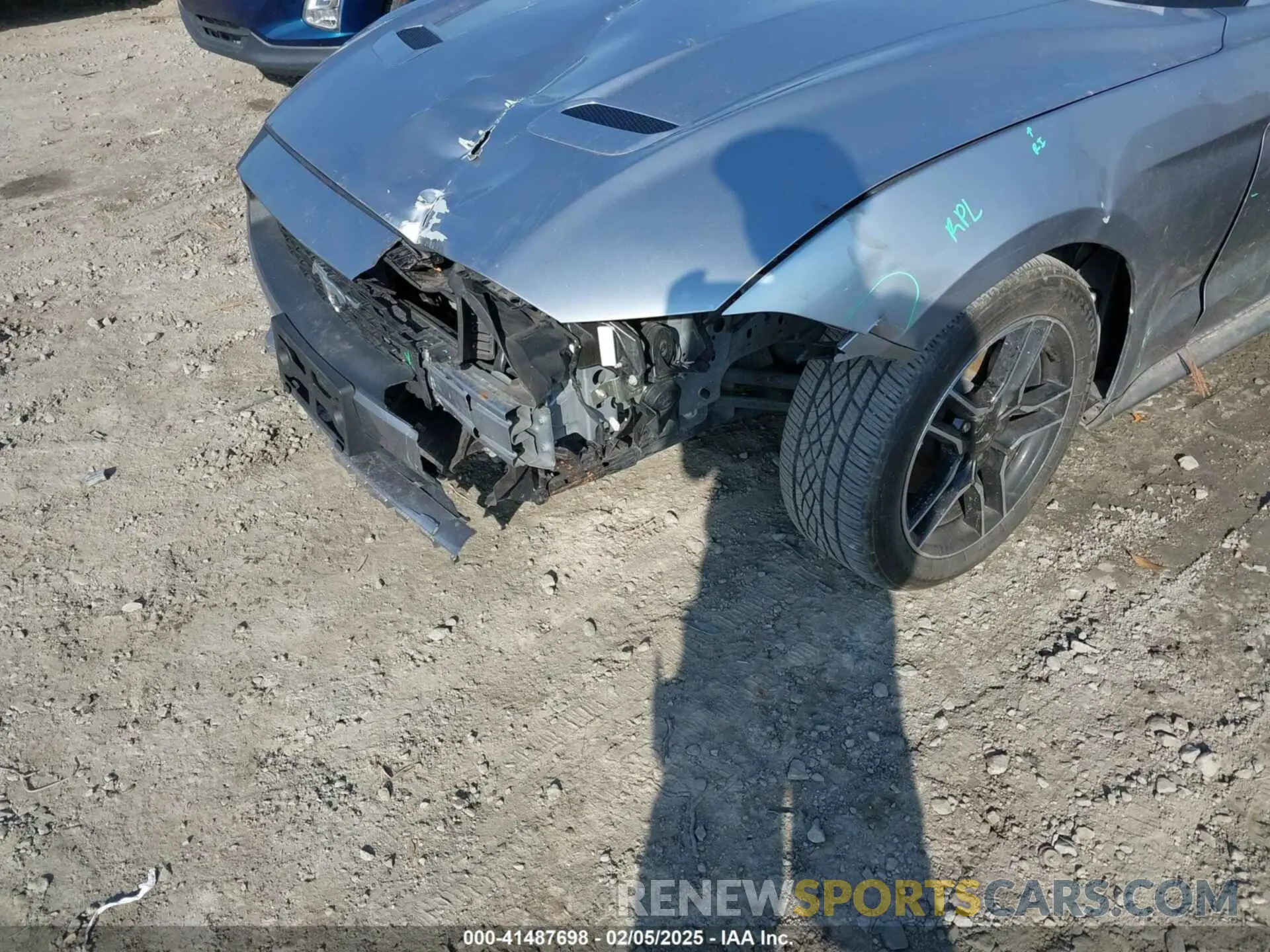 6 Photograph of a damaged car 1FATP8UH7N5105674 FORD MUSTANG 2022