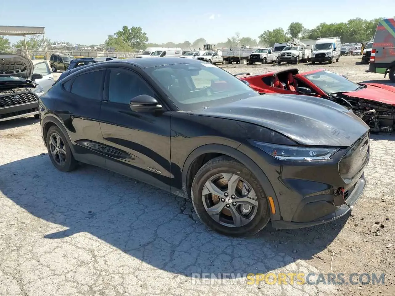 4 Photograph of a damaged car 3FMTK1SS9NMA08285 FORD MUSTANG 2022
