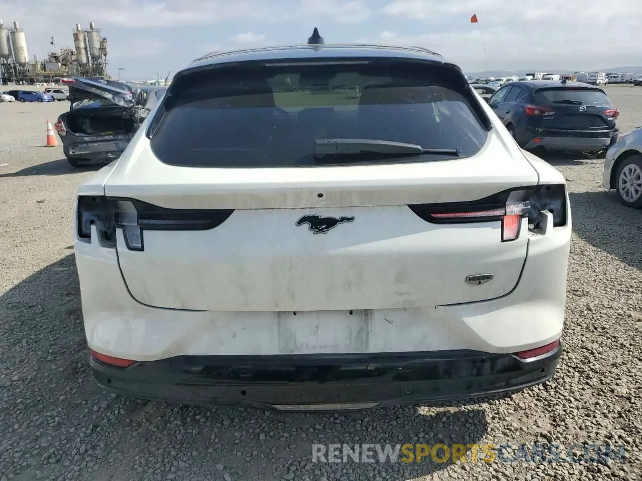6 Photograph of a damaged car 3FMTK2SUXNMA30027 FORD MUSTANG 2022