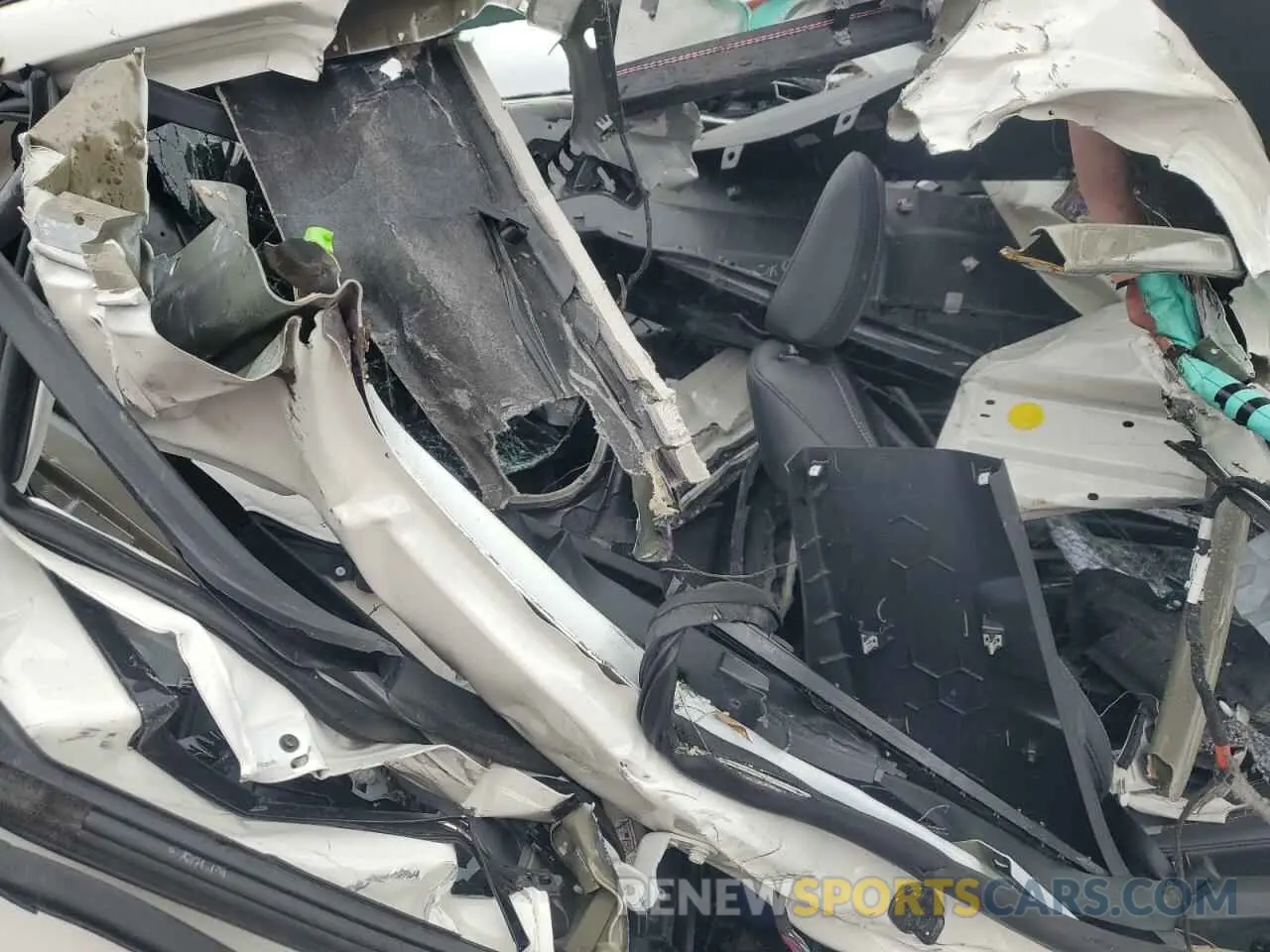 11 Photograph of a damaged car 3FMTK3R71NMA28401 FORD MUSTANG 2022