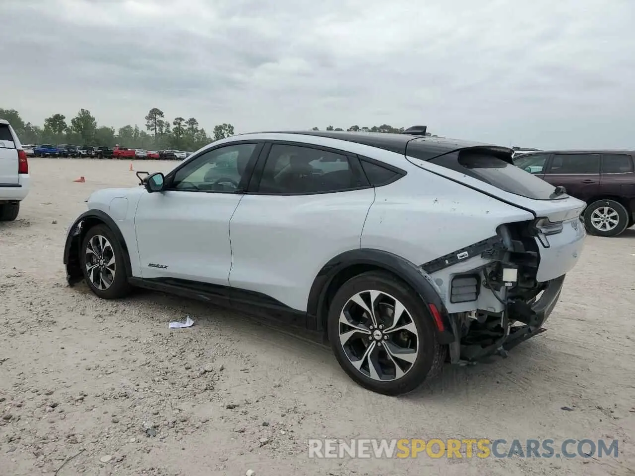 2 Photograph of a damaged car 3FMTK3R7XNMA02203 FORD MUSTANG 2022