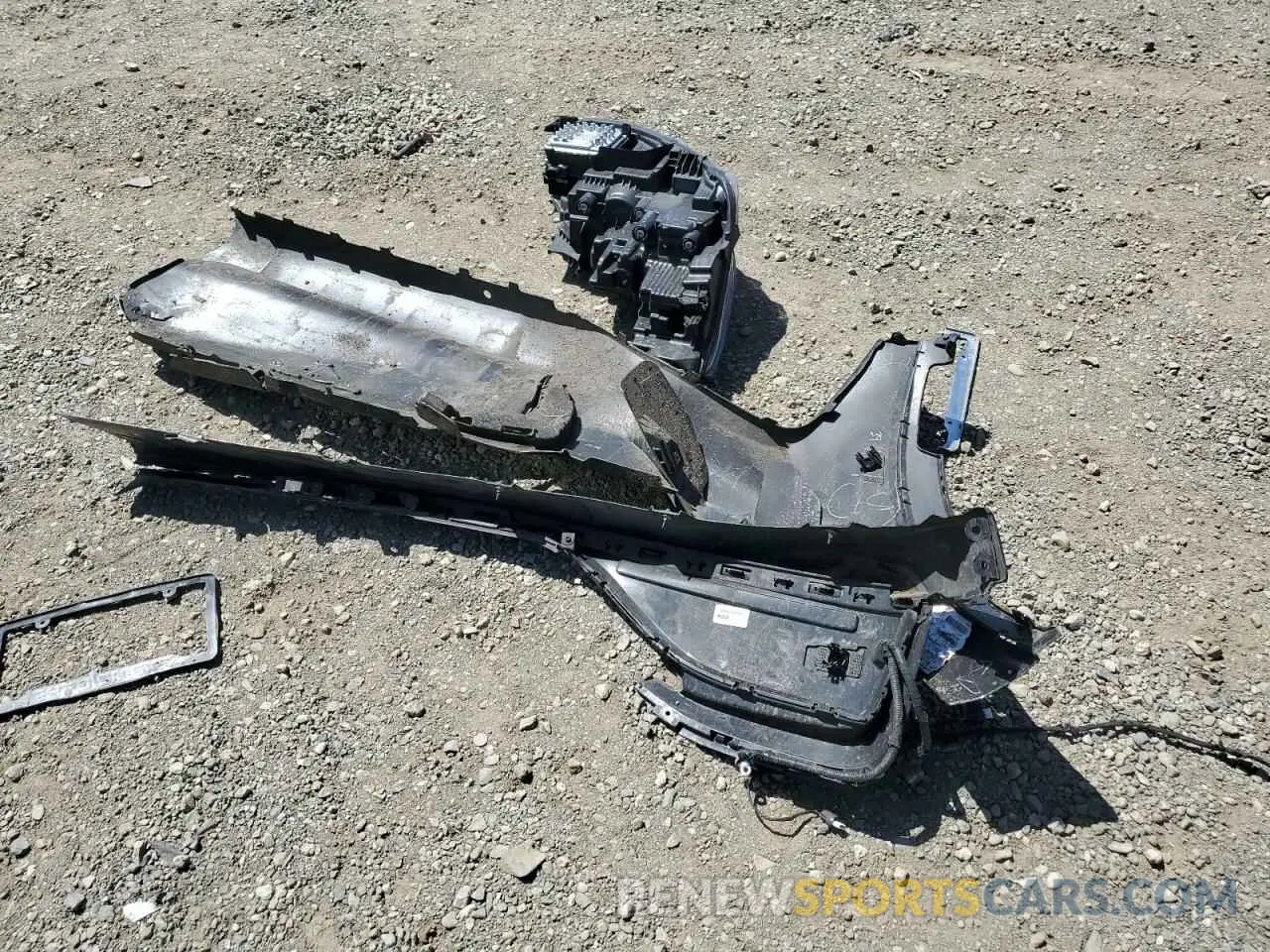 13 Photograph of a damaged car 3FMTK3R7XNMA30762 FORD MUSTANG 2022