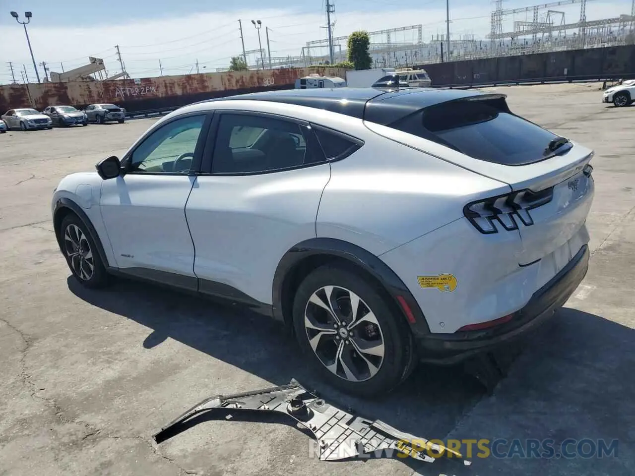 2 Photograph of a damaged car 3FMTK3RM6NMA24110 FORD MUSTANG 2022