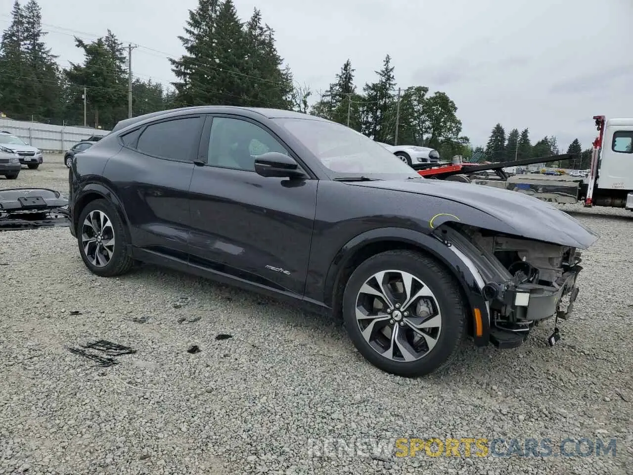 4 Photograph of a damaged car 3FMTK3SS9NMA41704 FORD MUSTANG 2022