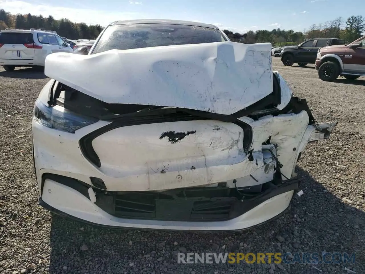 5 Photograph of a damaged car 3FMTK3SU2NMA55994 FORD MUSTANG 2022
