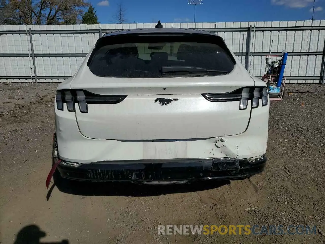 6 Photograph of a damaged car 3FMTK3SU2NMA55994 FORD MUSTANG 2022