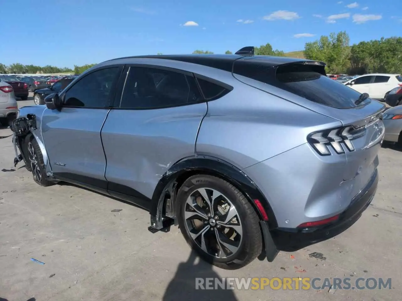 2 Photograph of a damaged car 3FMTK3SU9NMA43695 FORD MUSTANG 2022