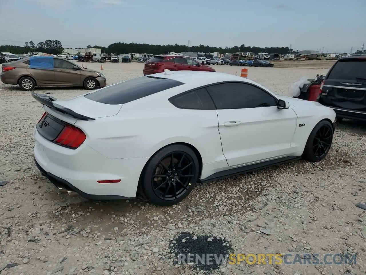 3 Photograph of a damaged car 1FA6P8CF1P5301657 FORD MUSTANG 2023