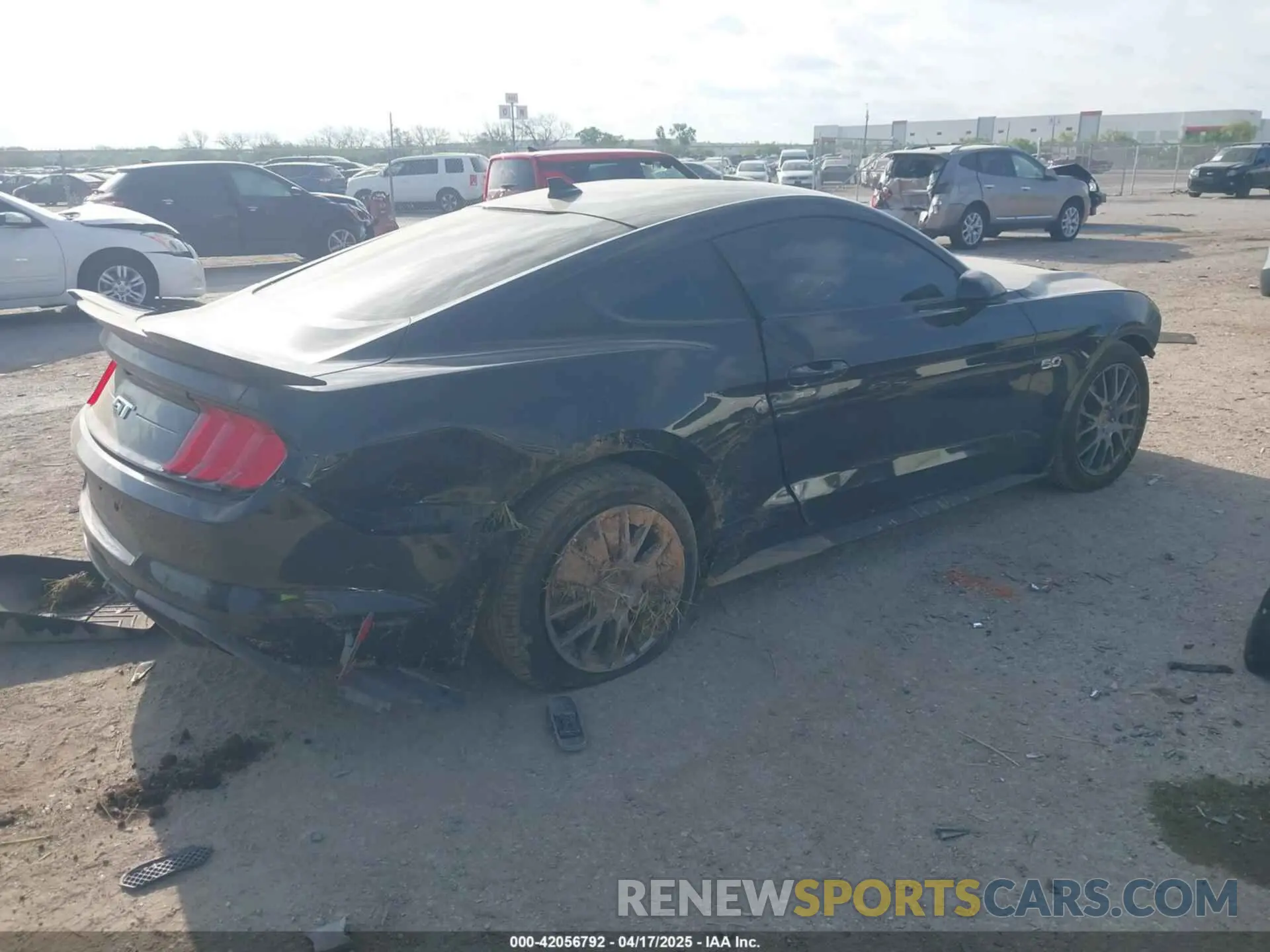 4 Photograph of a damaged car 1FA6P8CF1P5301948 FORD MUSTANG 2023