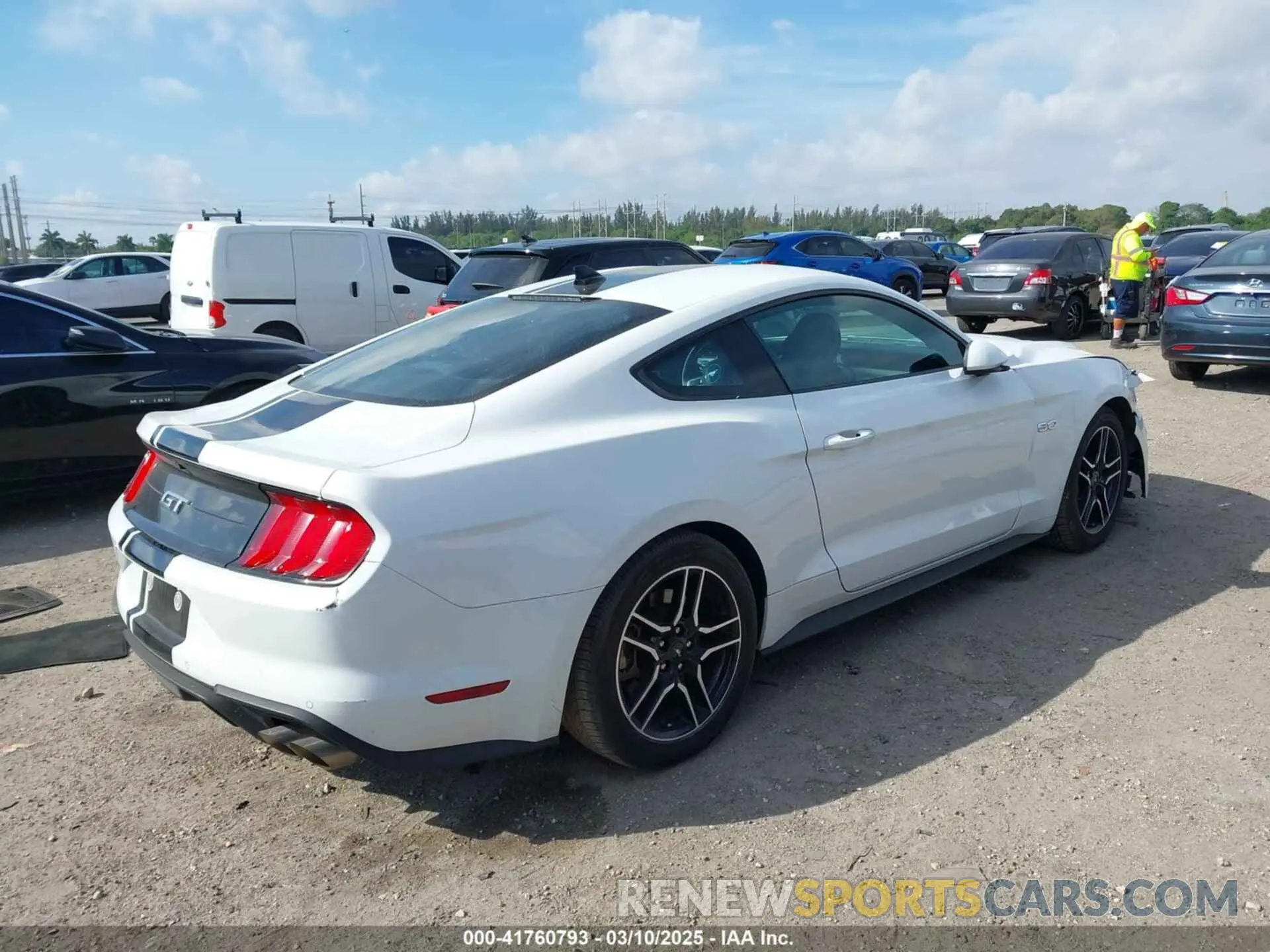 4 Photograph of a damaged car 1FA6P8CF3P5302065 FORD MUSTANG 2023