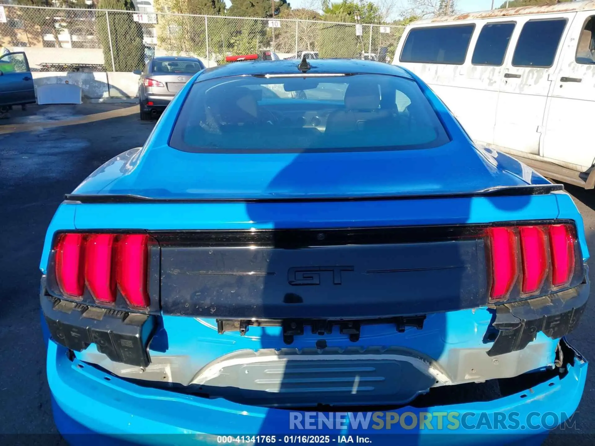 17 Photograph of a damaged car 1FA6P8CF4P5306853 FORD MUSTANG 2023