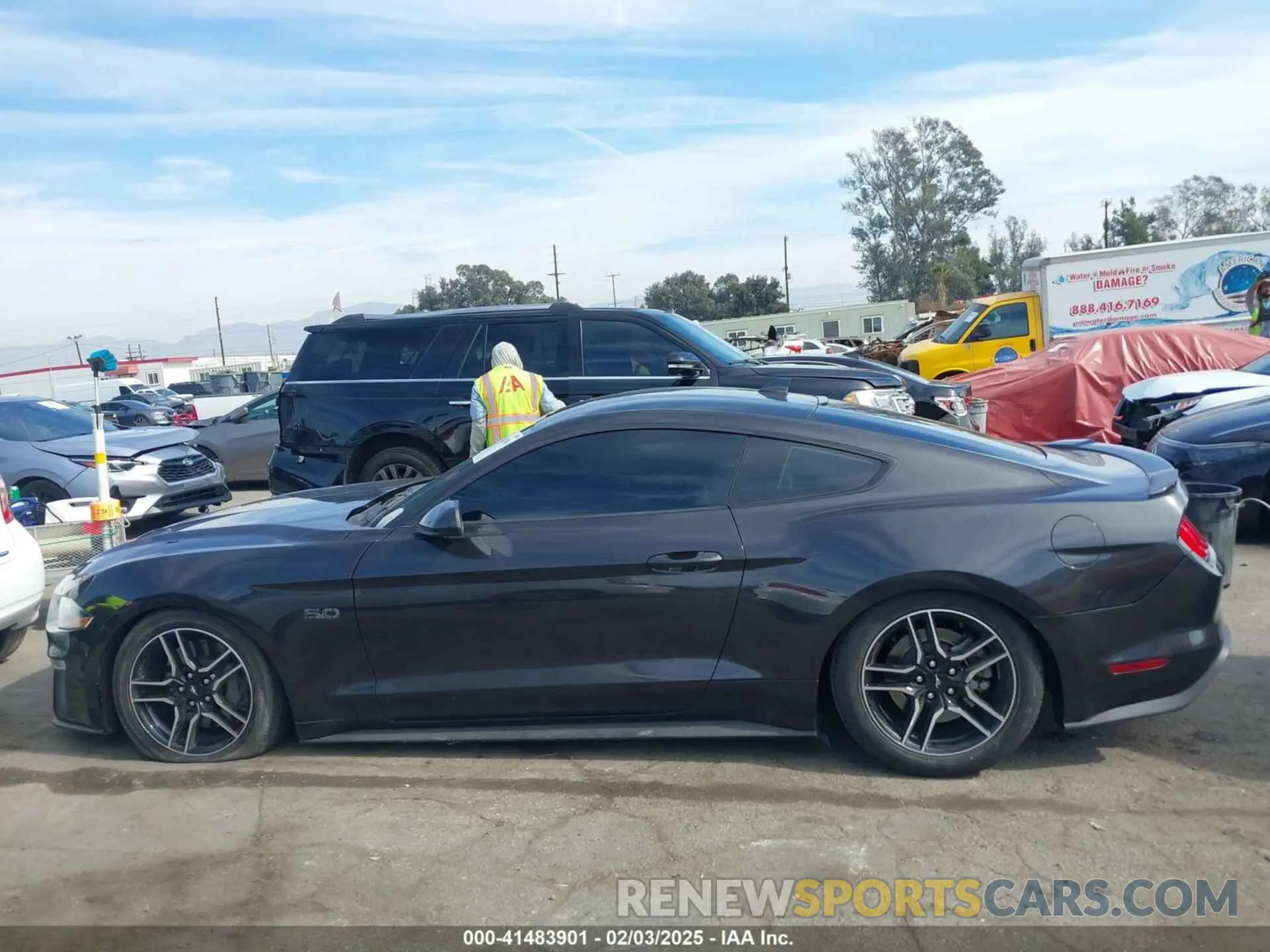 14 Photograph of a damaged car 1FA6P8CF6P5300715 FORD MUSTANG 2023