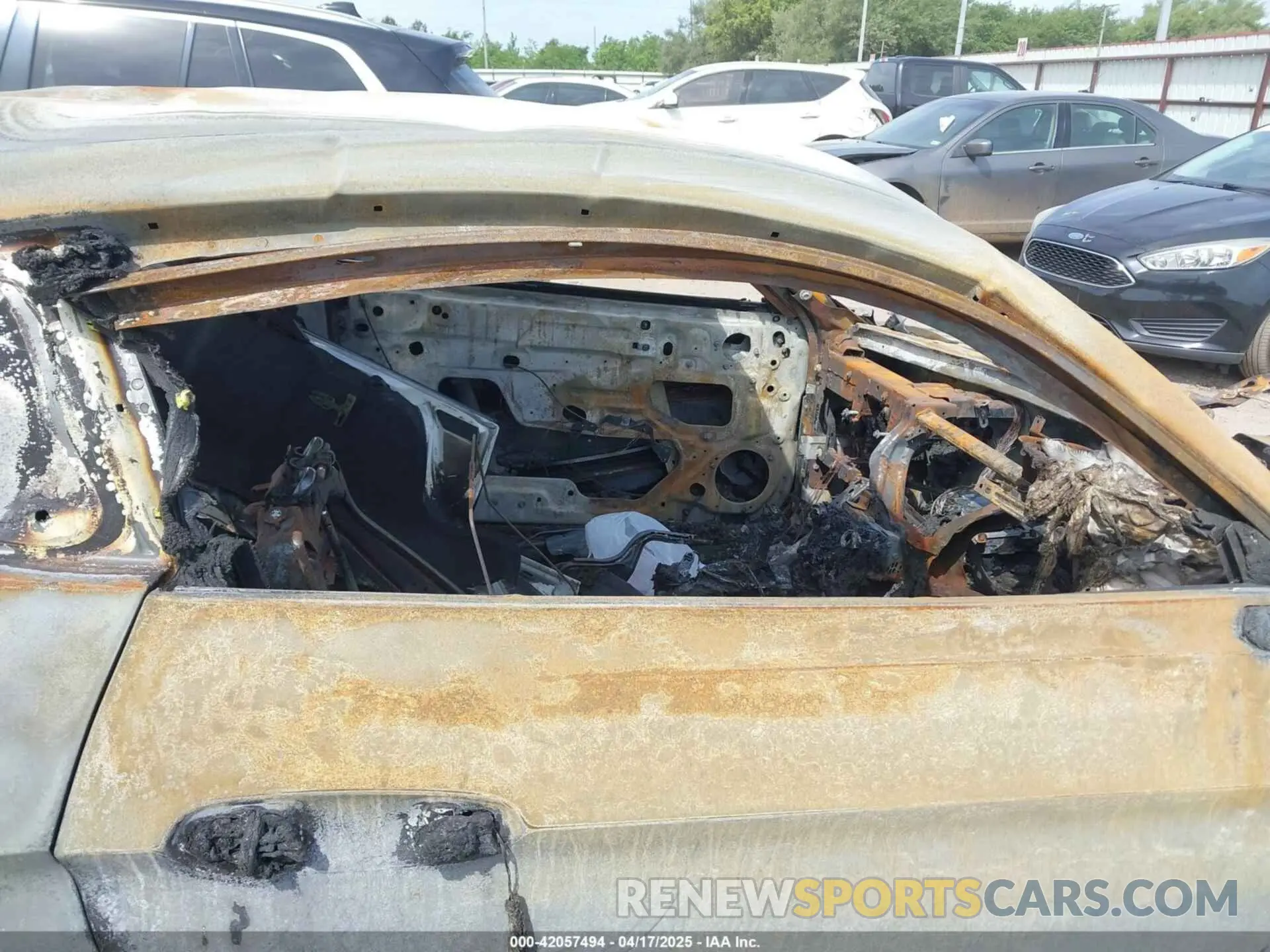 5 Photograph of a damaged car 1FA6P8CF6P5303050 FORD MUSTANG 2023