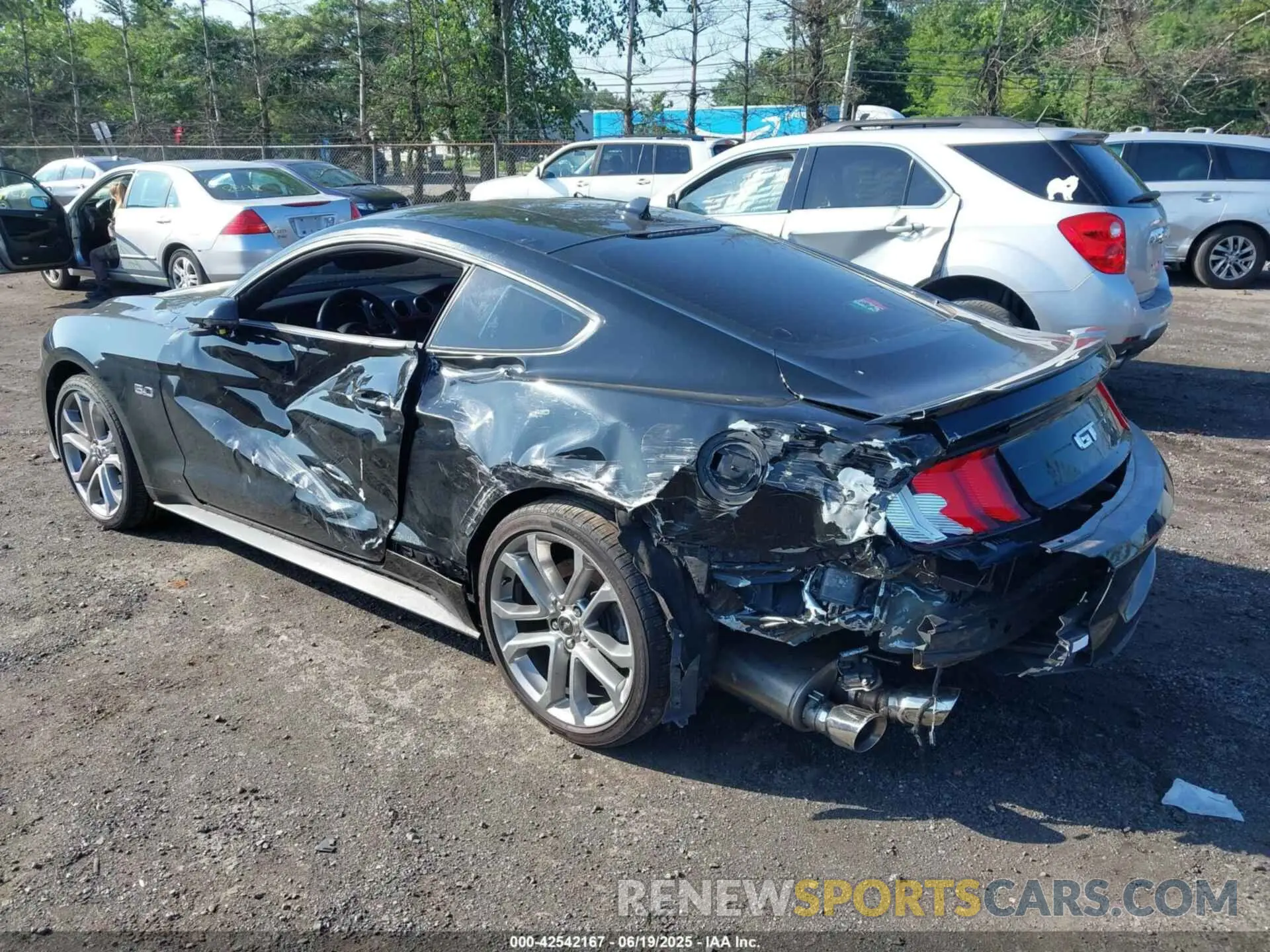 3 Photograph of a damaged car 1FA6P8CF7P5307236 FORD MUSTANG 2023