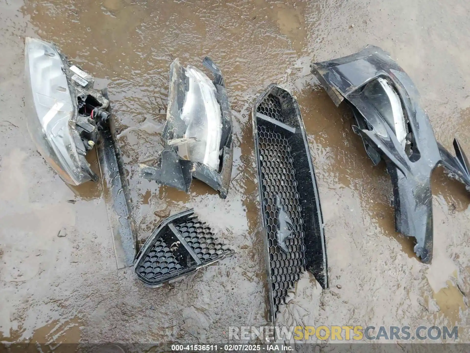 12 Photograph of a damaged car 1FA6P8CF9P5303768 FORD MUSTANG 2023