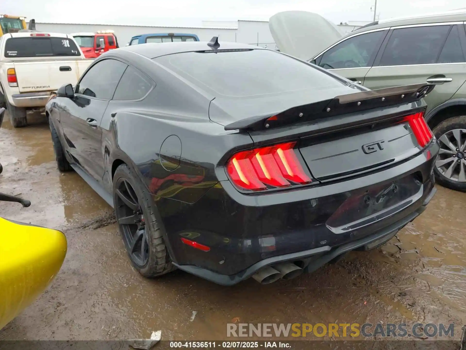 3 Photograph of a damaged car 1FA6P8CF9P5303768 FORD MUSTANG 2023