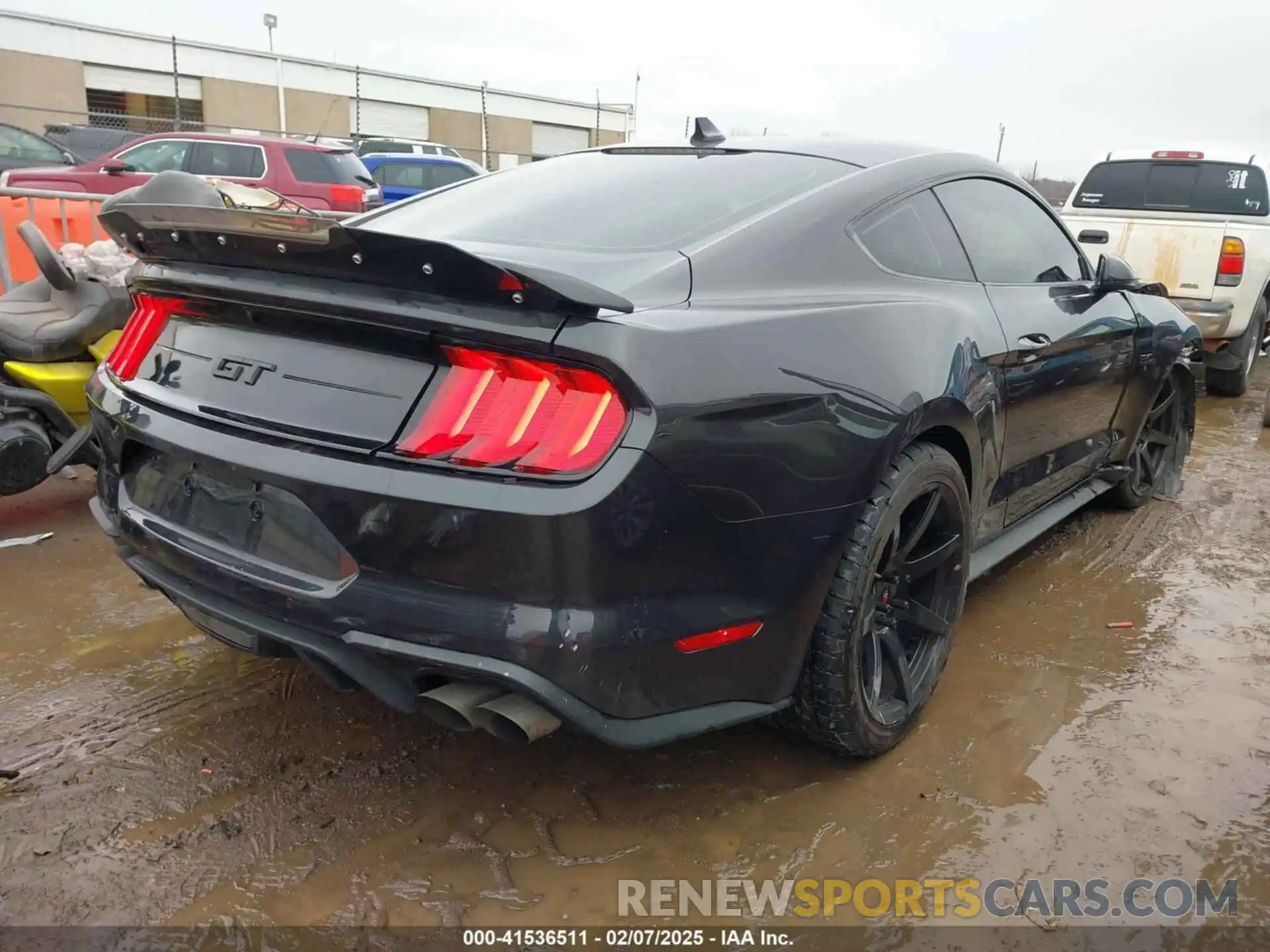 4 Photograph of a damaged car 1FA6P8CF9P5303768 FORD MUSTANG 2023