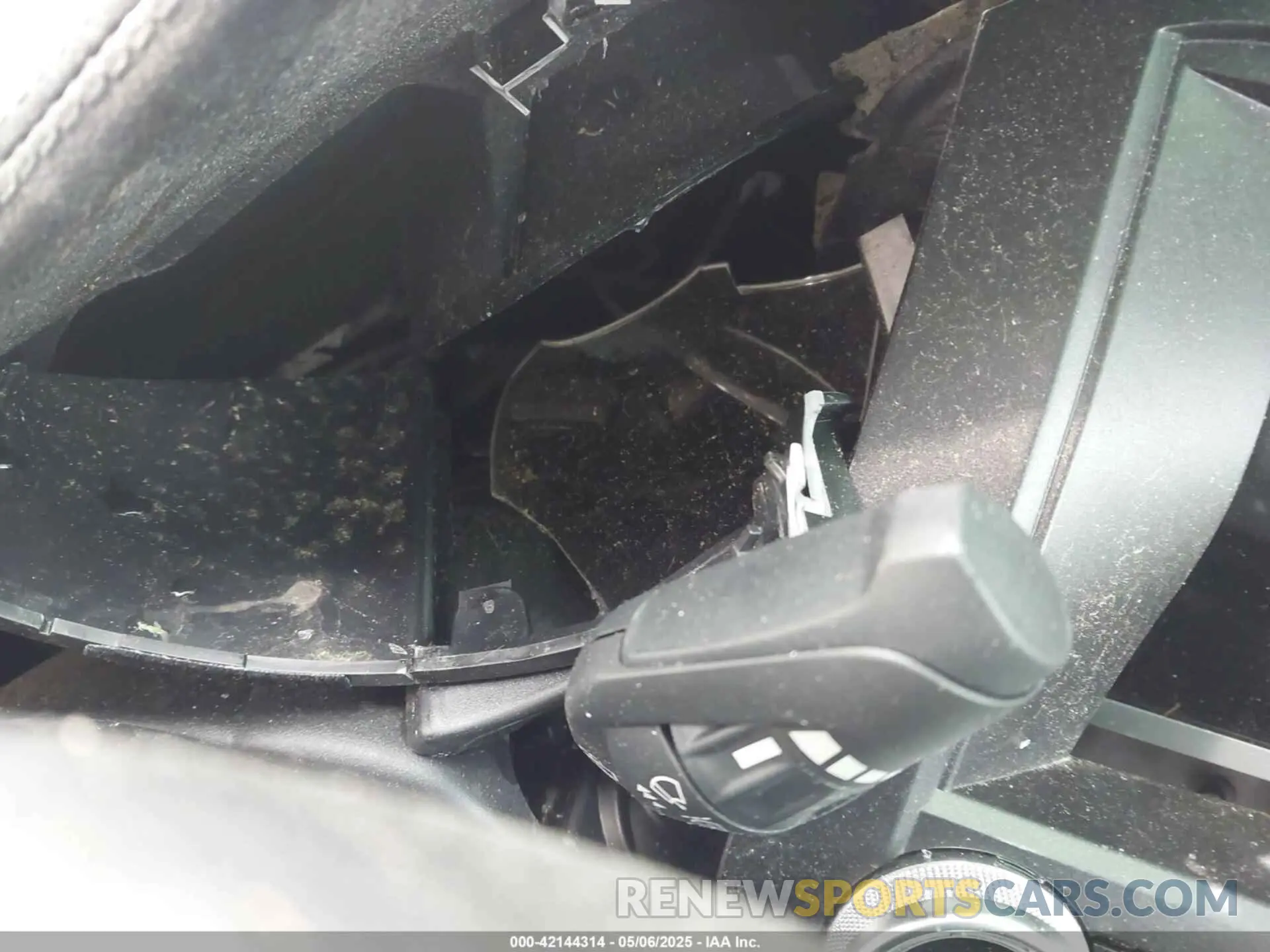 7 Photograph of a damaged car 1FA6P8CF9P5305066 FORD MUSTANG 2023