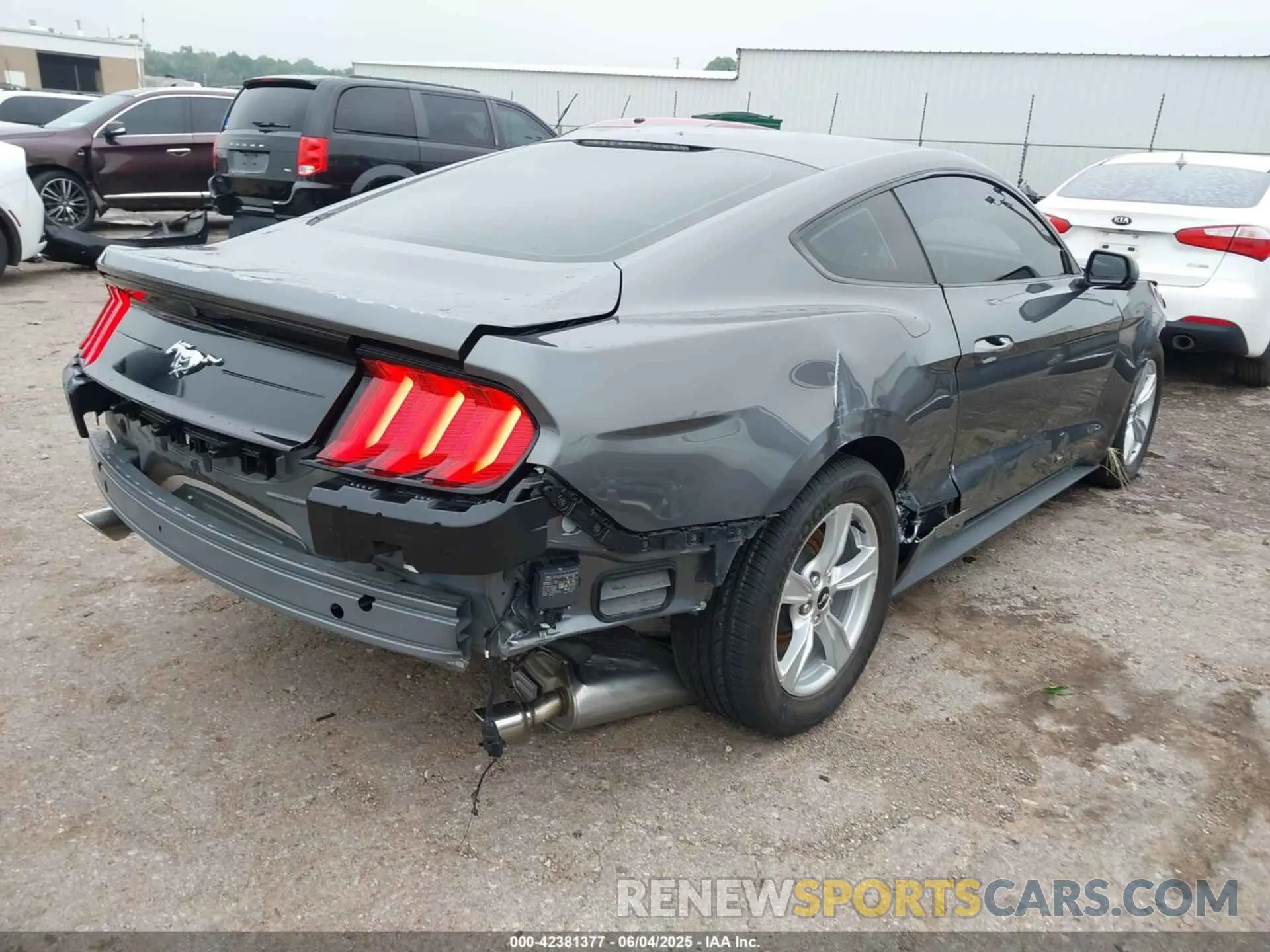 4 Photograph of a damaged car 1FA6P8TH7P5112903 FORD MUSTANG 2023