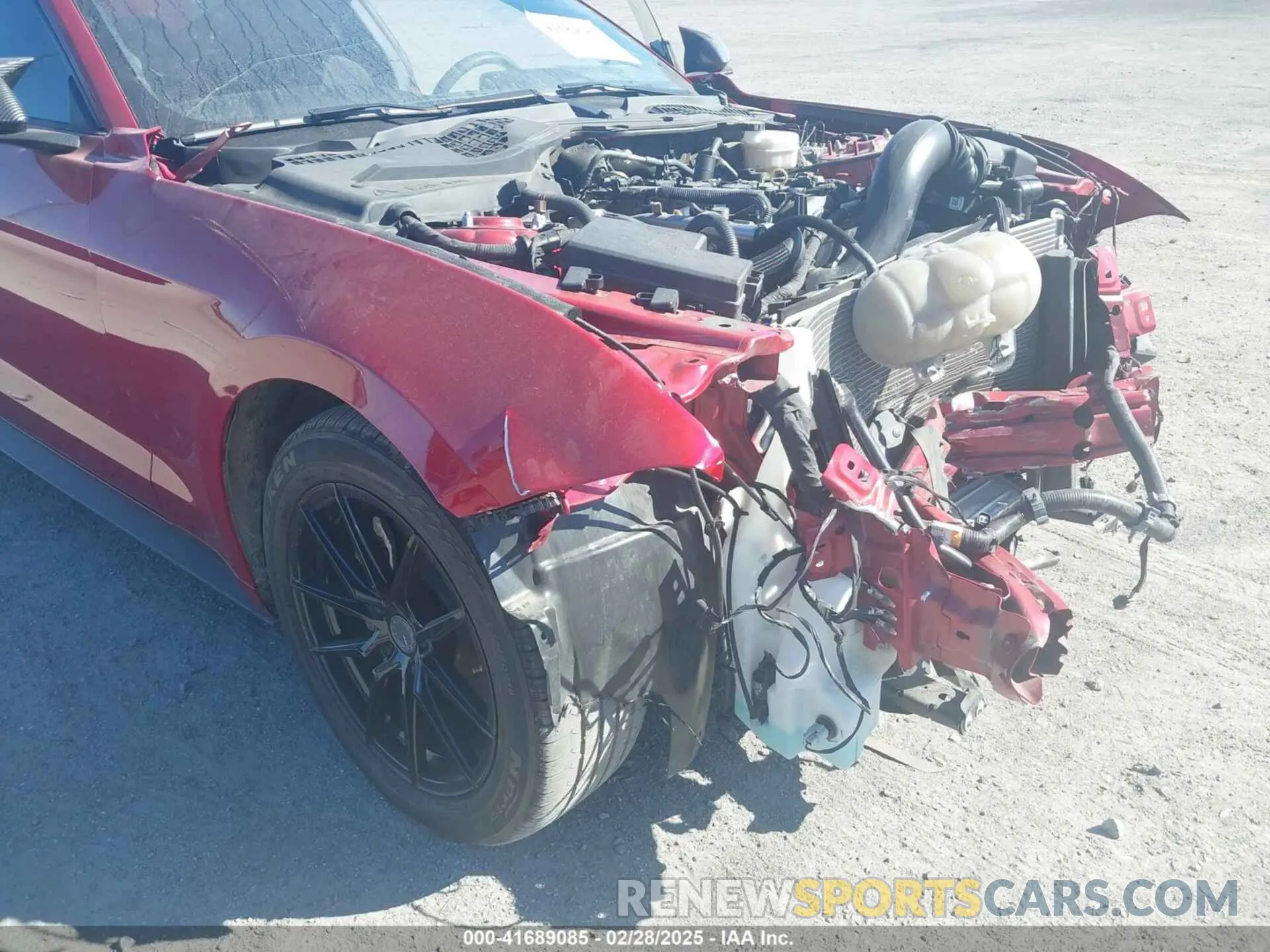18 Photograph of a damaged car 1FA6P8TH9P5101062 FORD MUSTANG 2023