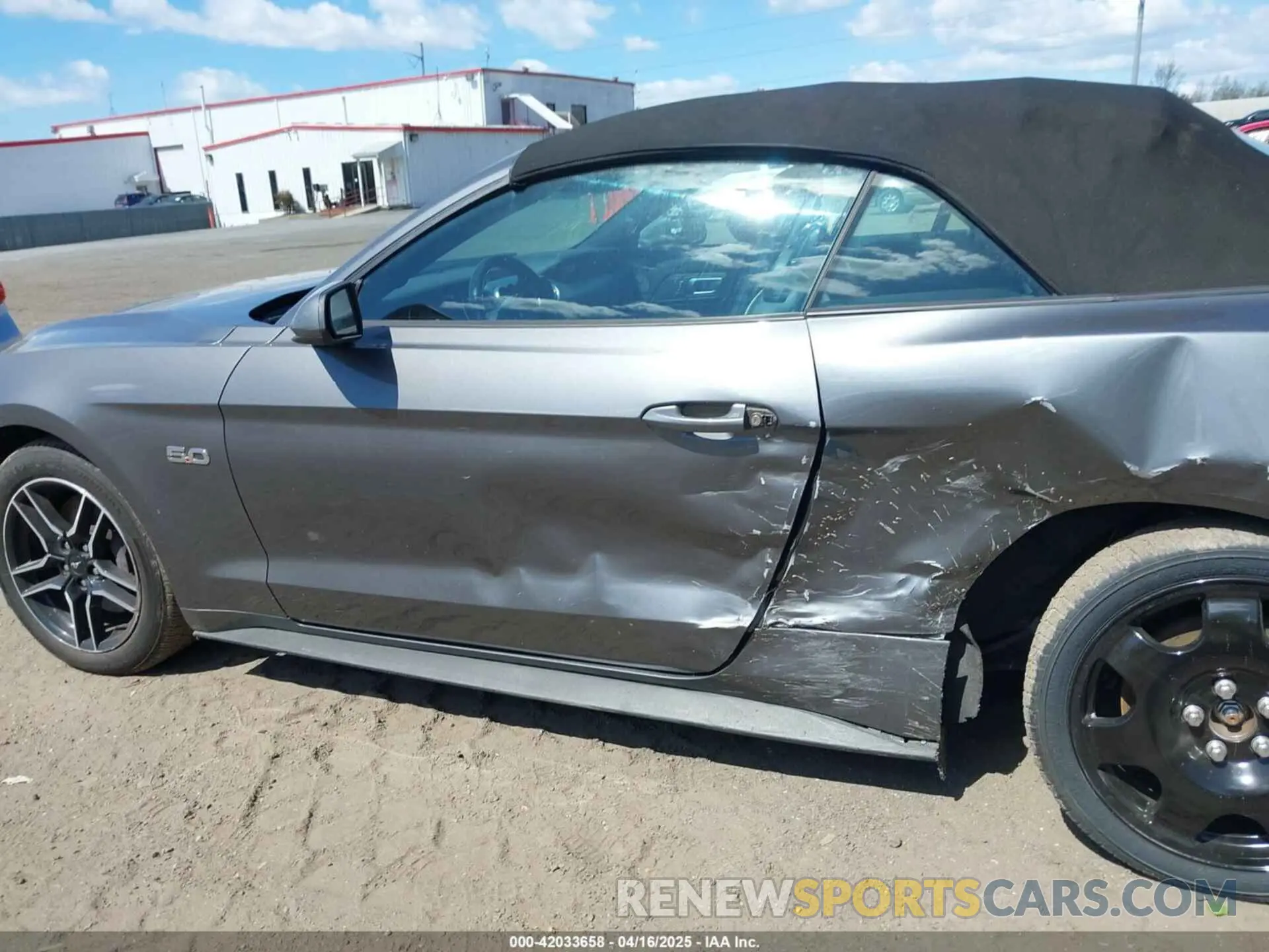 14 Photograph of a damaged car 1FATP8FF9P5104802 FORD MUSTANG 2023