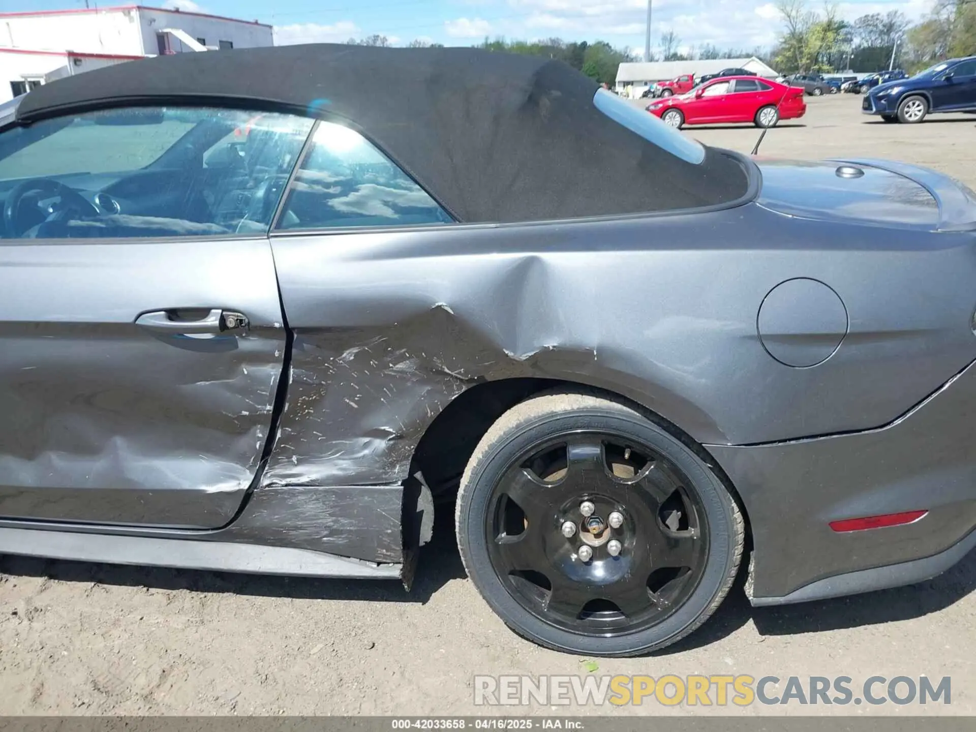 6 Photograph of a damaged car 1FATP8FF9P5104802 FORD MUSTANG 2023