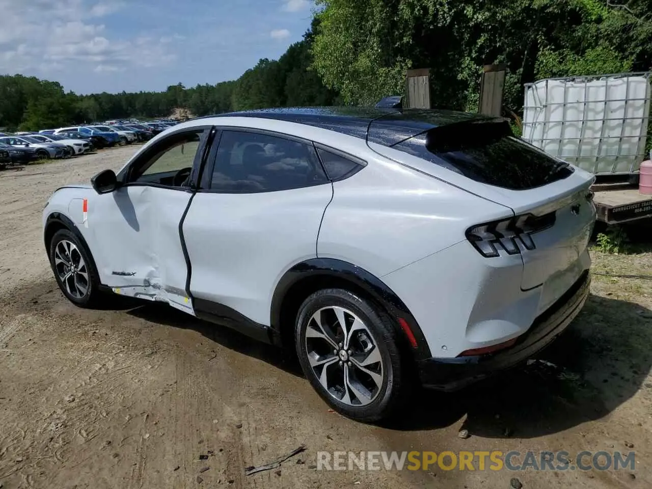 2 Photograph of a damaged car 3FMTK3SU2PMB05490 FORD MUSTANG 2023