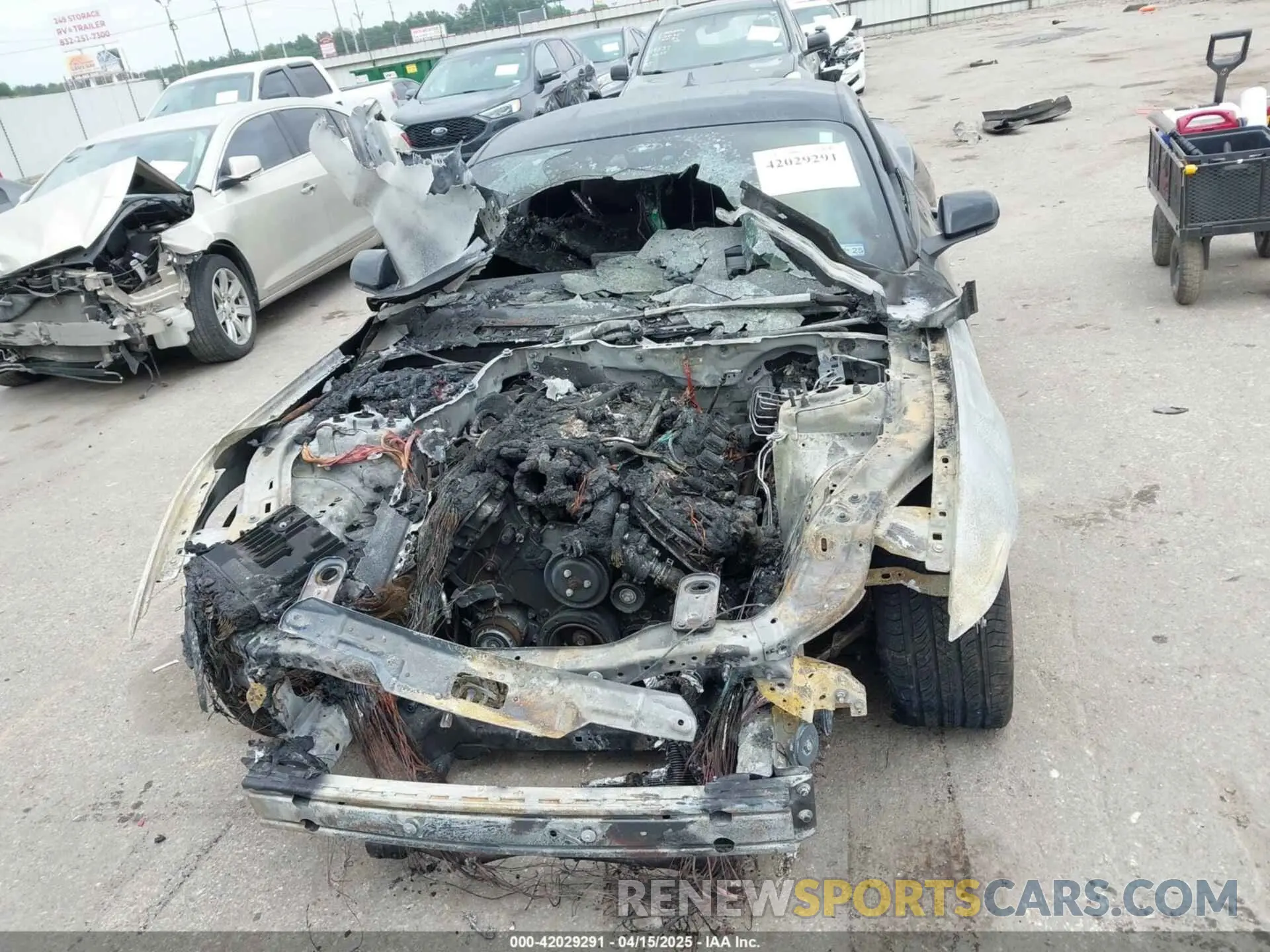 11 Photograph of a damaged car 1FA6P8CF0R5409089 FORD MUSTANG 2024