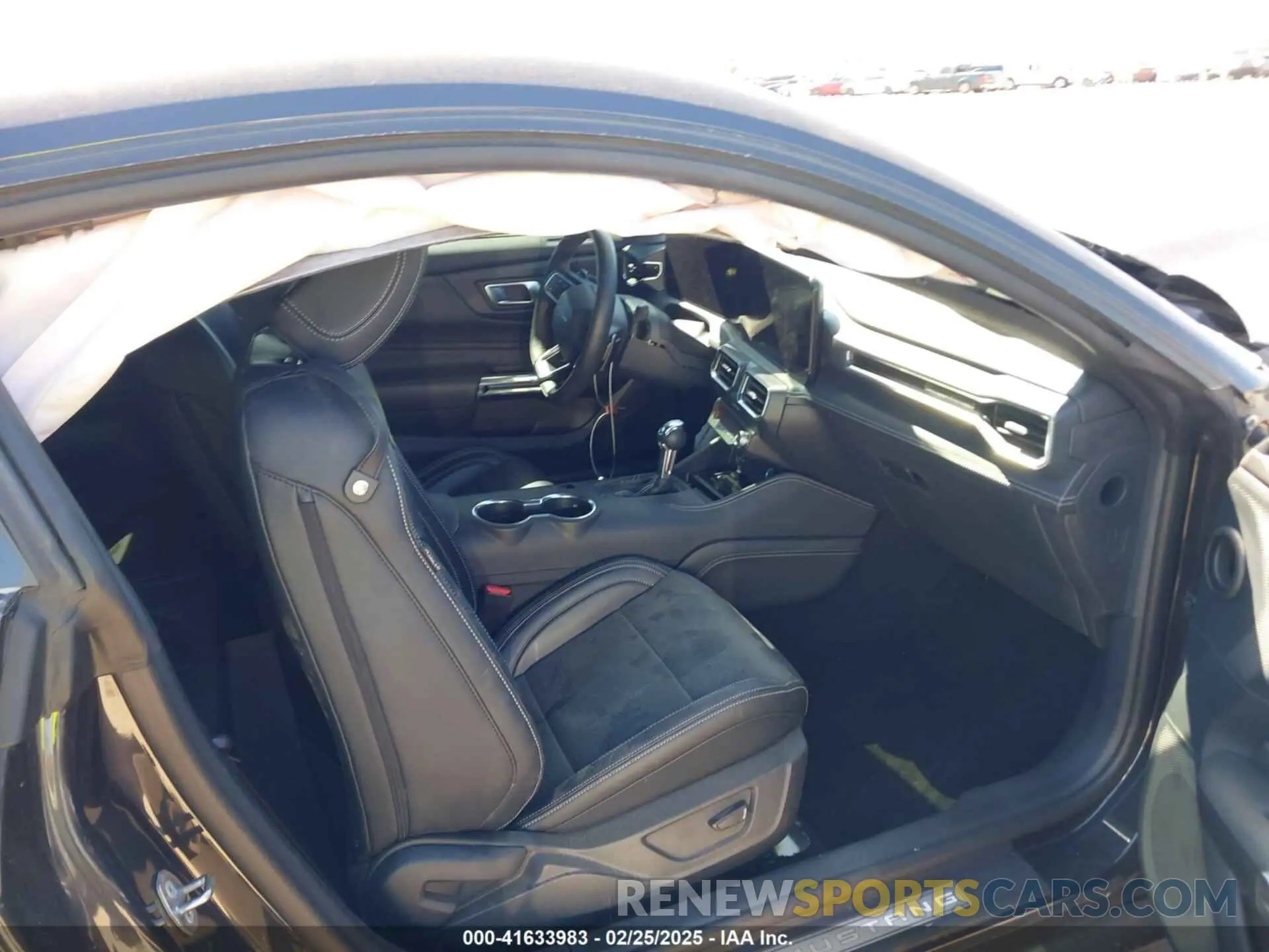 5 Photograph of a damaged car 1FA6P8CF0R5414728 FORD MUSTANG 2024