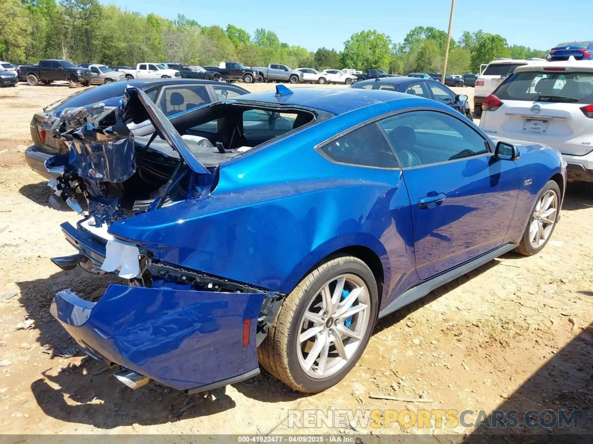 4 Photograph of a damaged car 1FA6P8CF1R5420604 FORD MUSTANG 2024